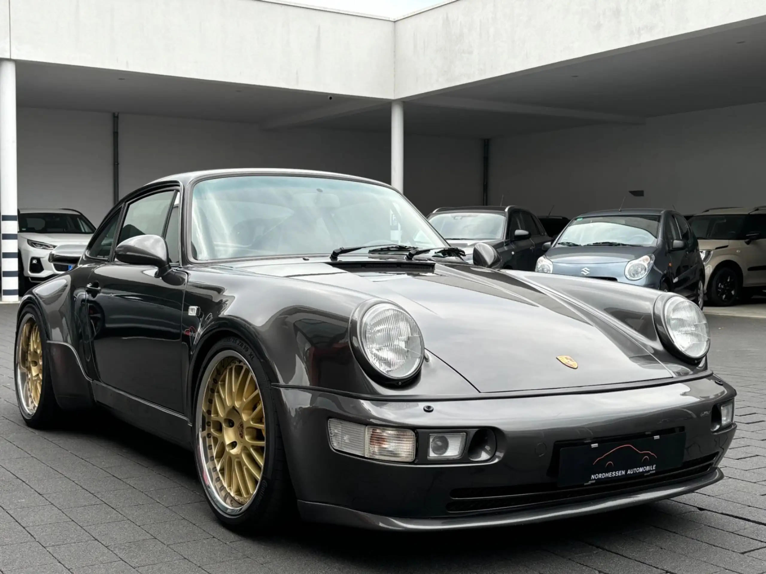 Porsche - 964