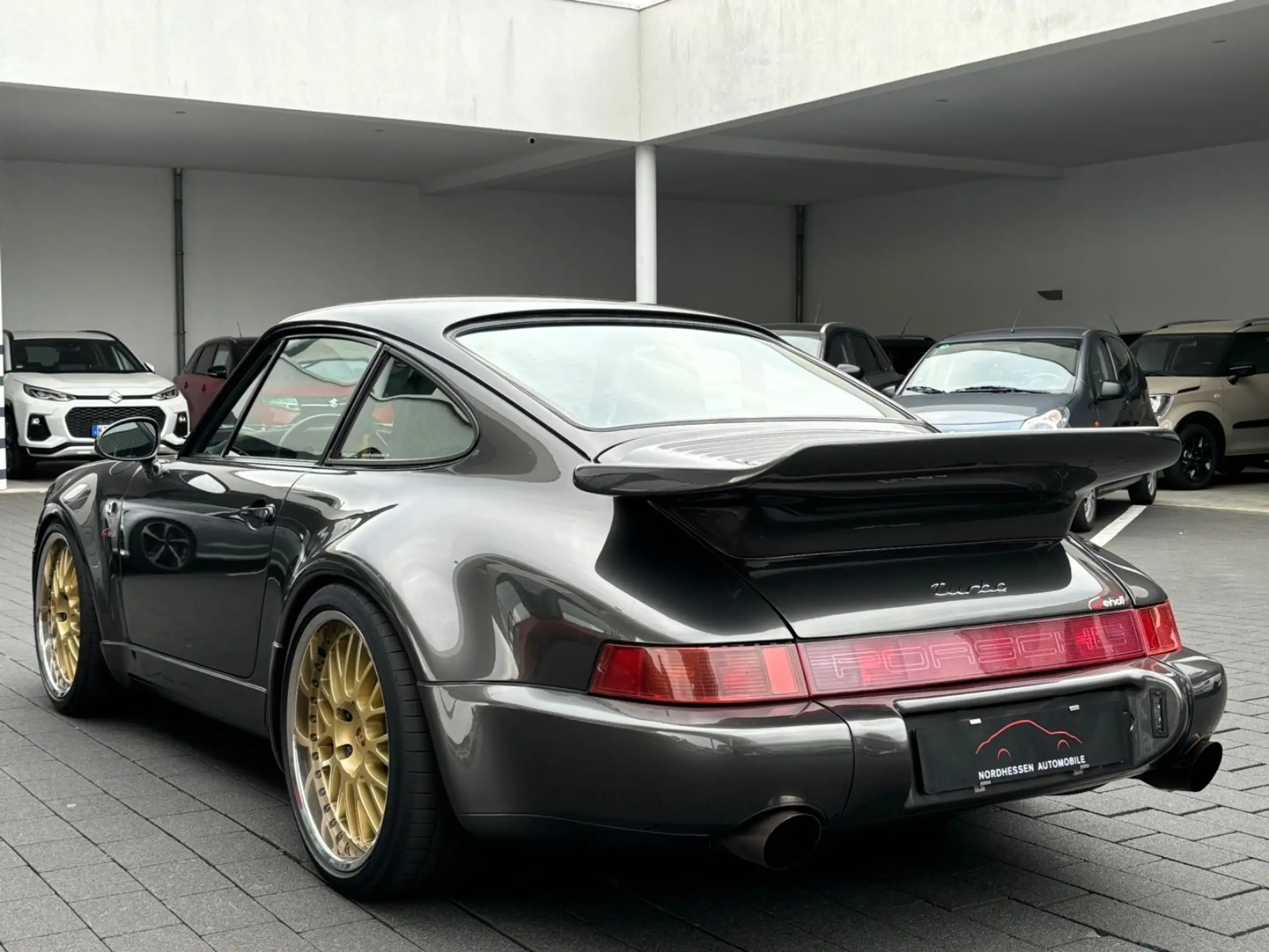 Porsche - 964