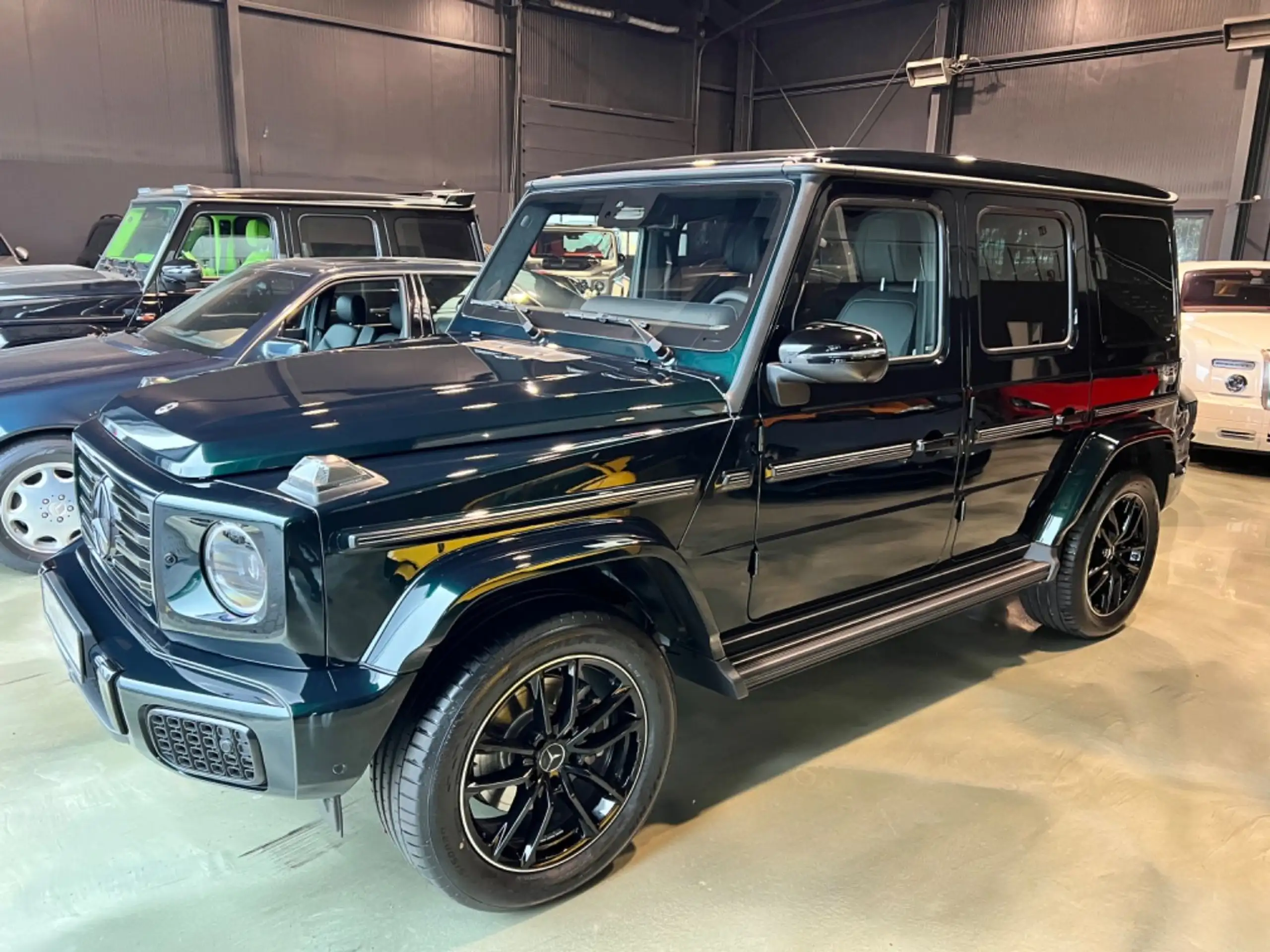 Mercedes-Benz - G 450