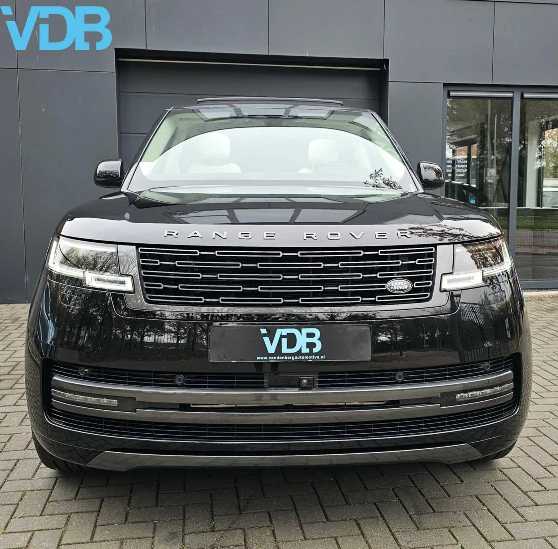 Land Rover - Range Rover