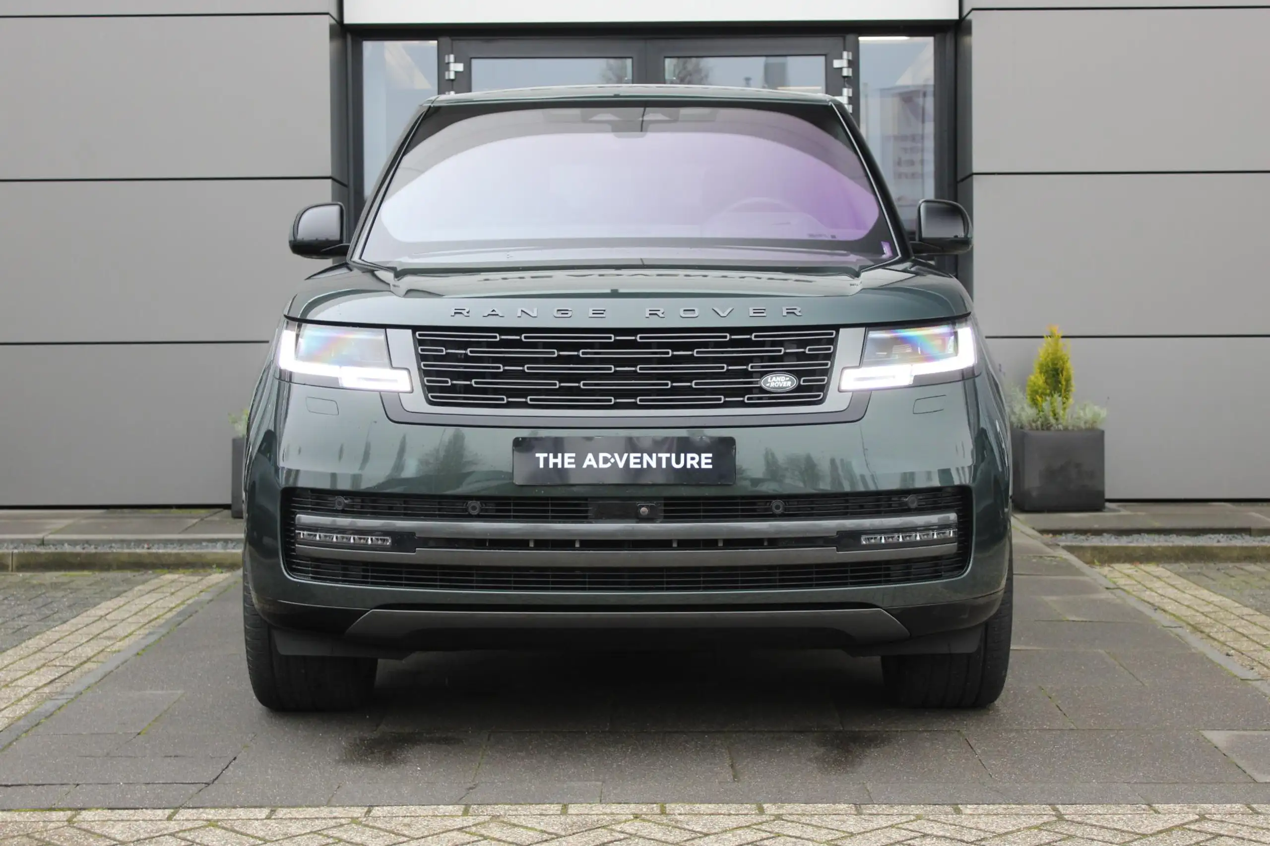 Land Rover - Range Rover