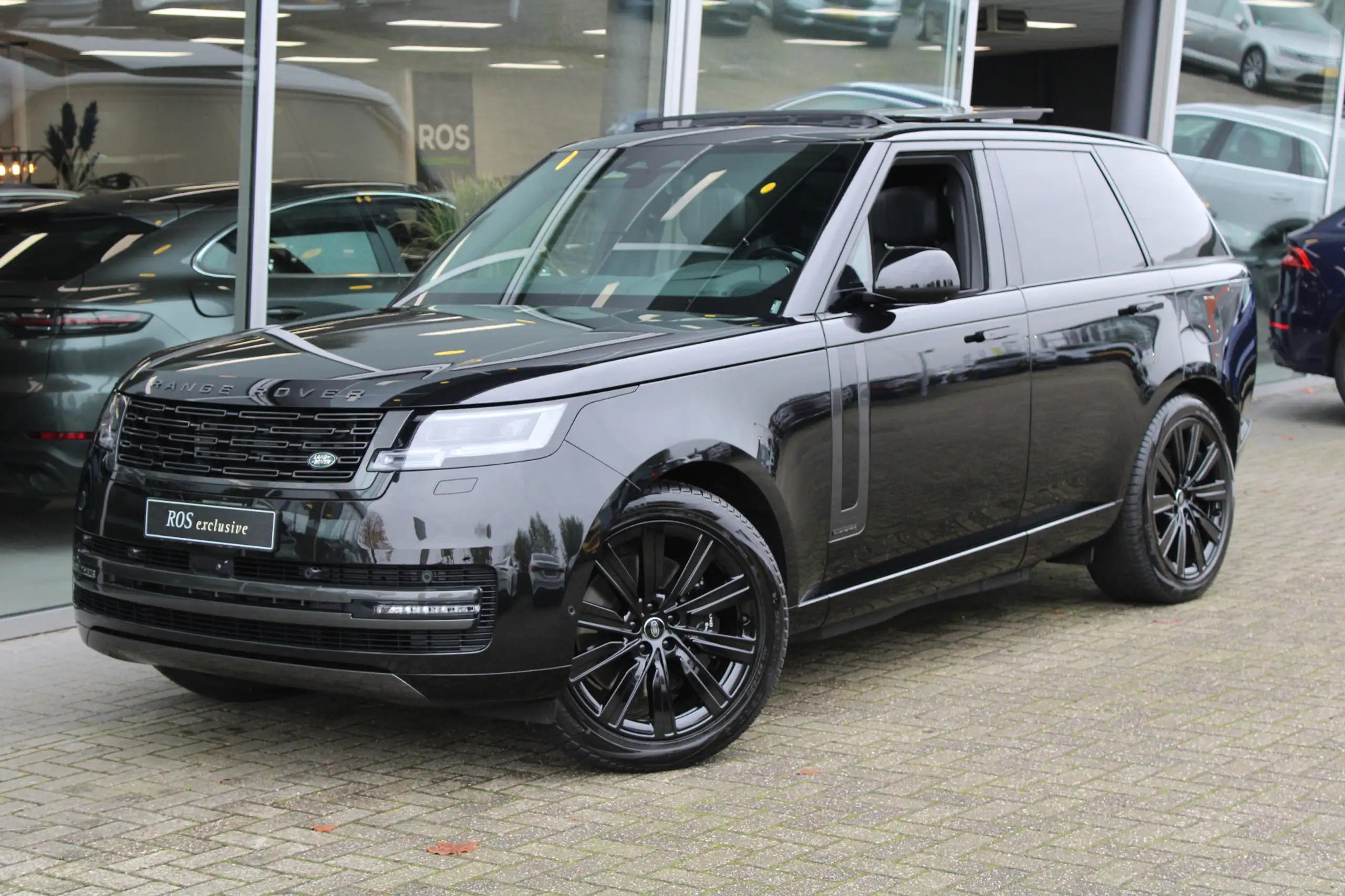 Land Rover - Range Rover