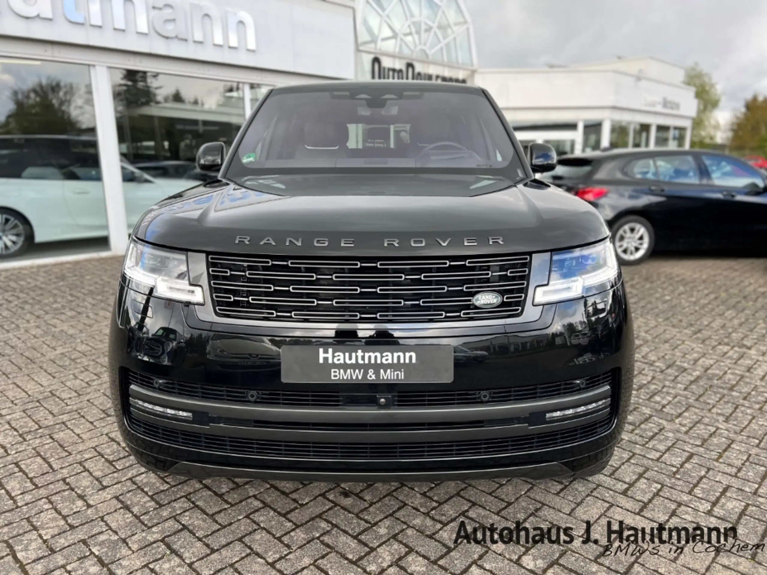 Land Rover - Range Rover