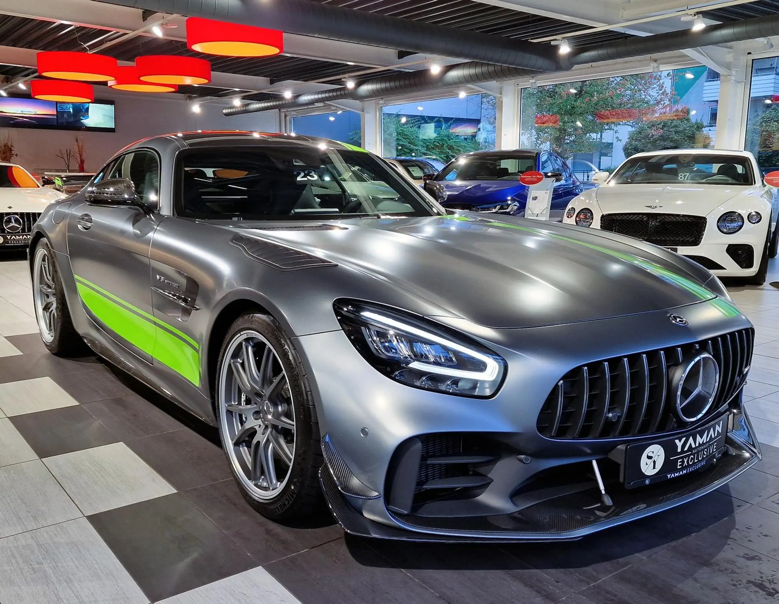 Mercedes-Benz - AMG GT