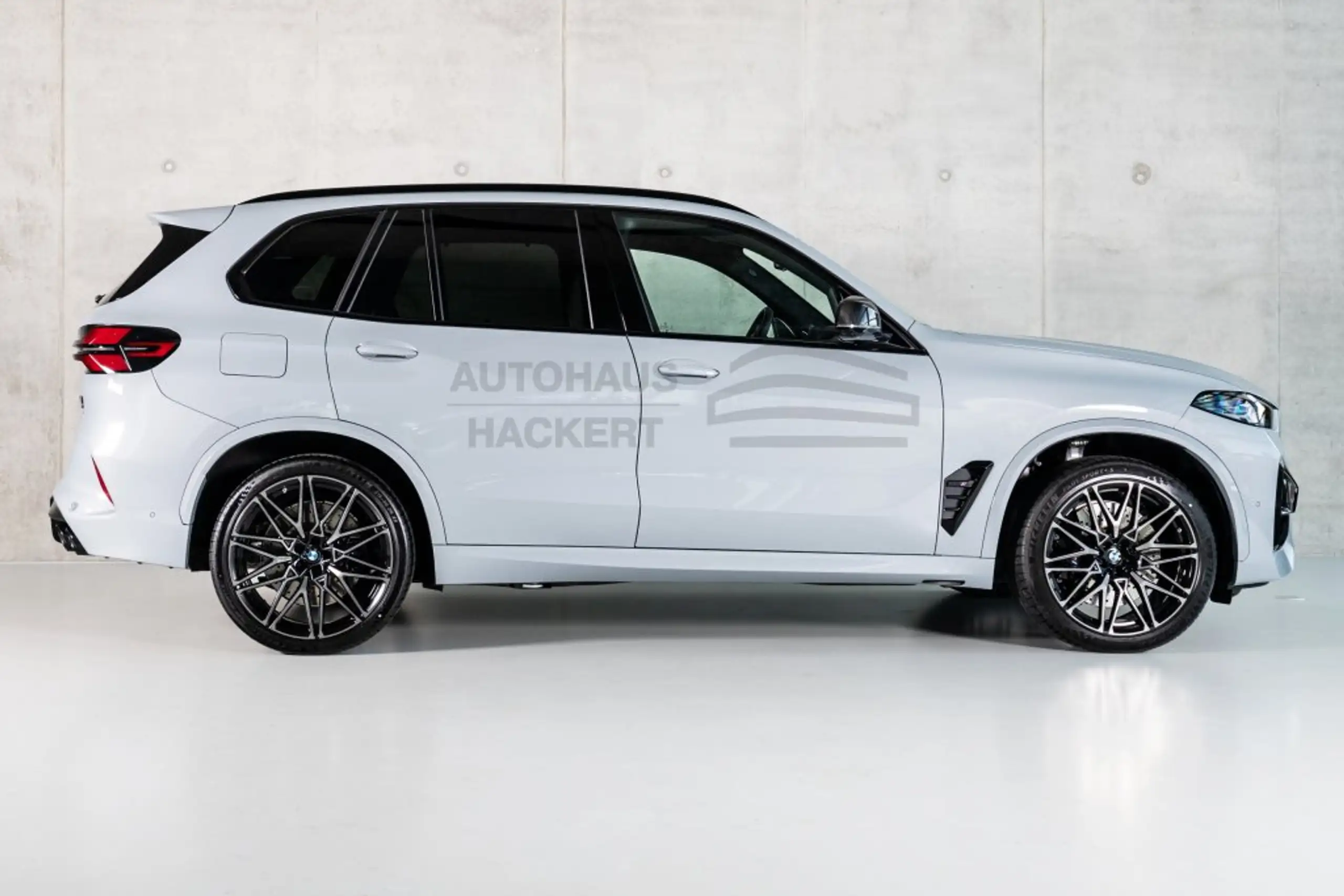 BMW - X5 M