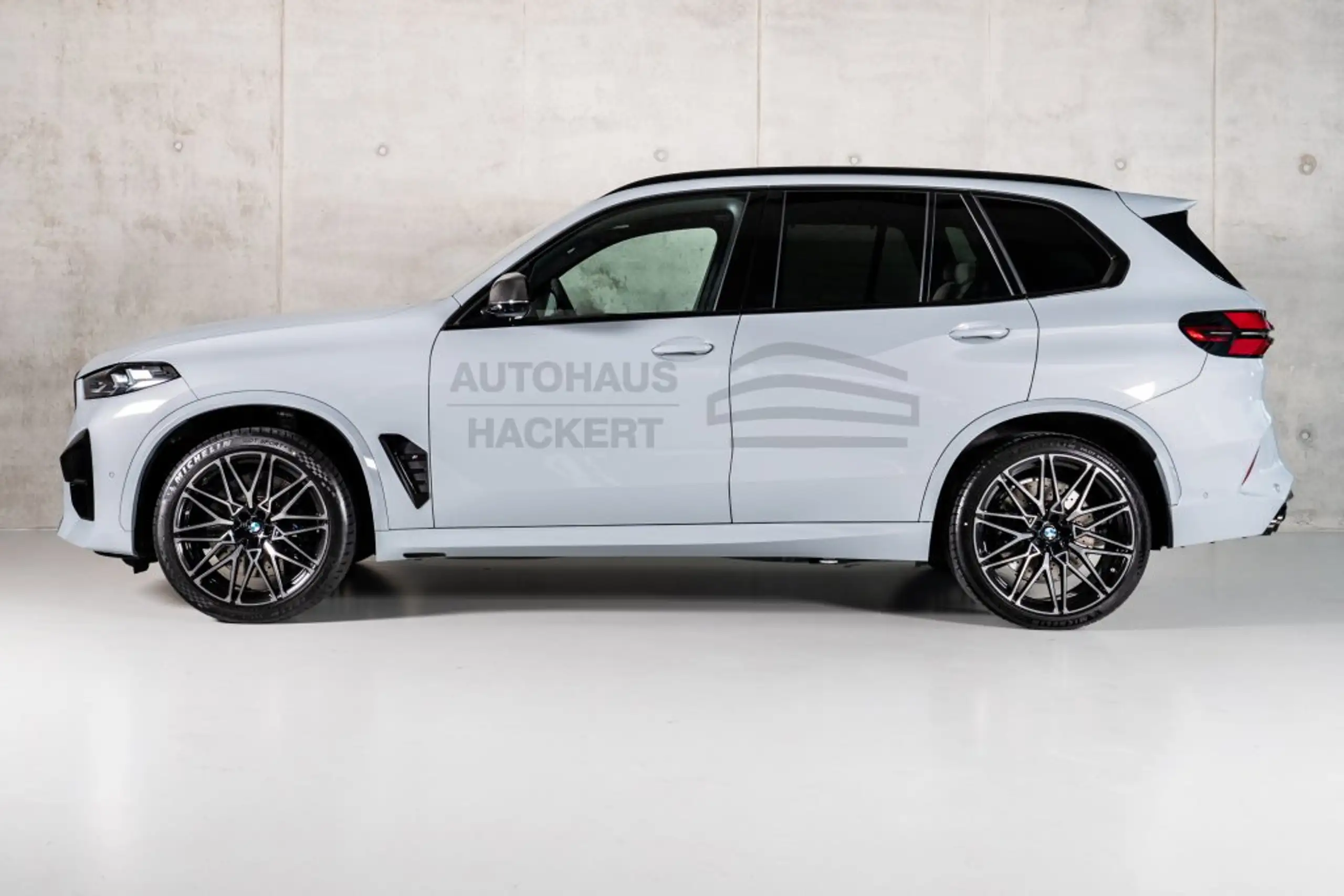 BMW - X5 M