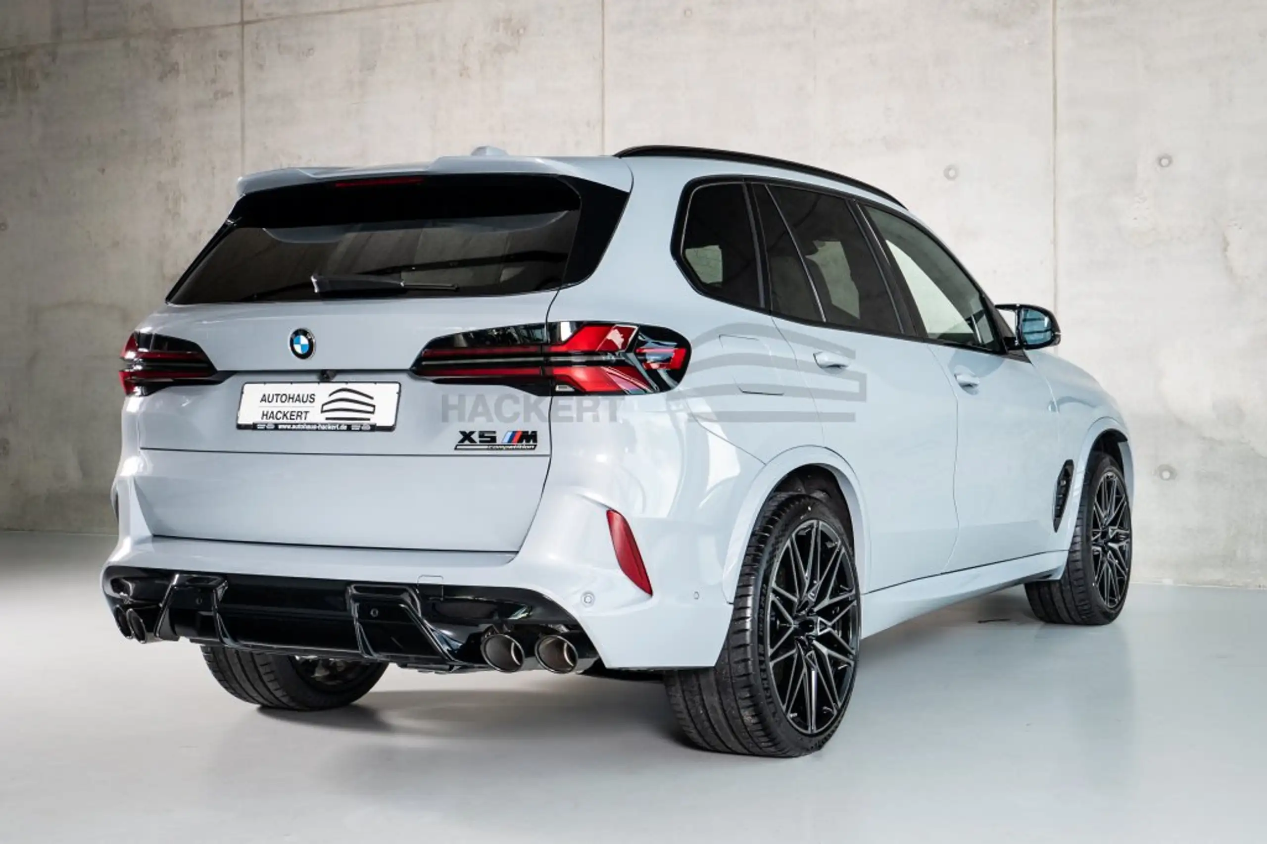 BMW - X5 M