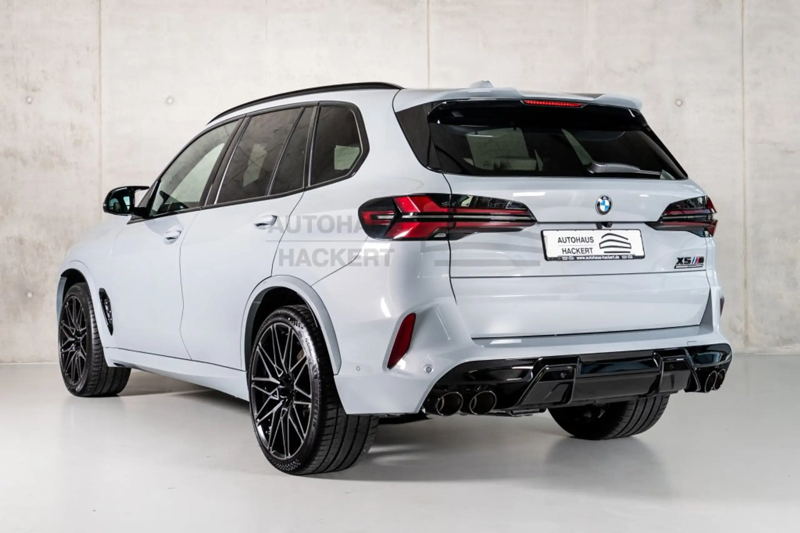 BMW - X5 M