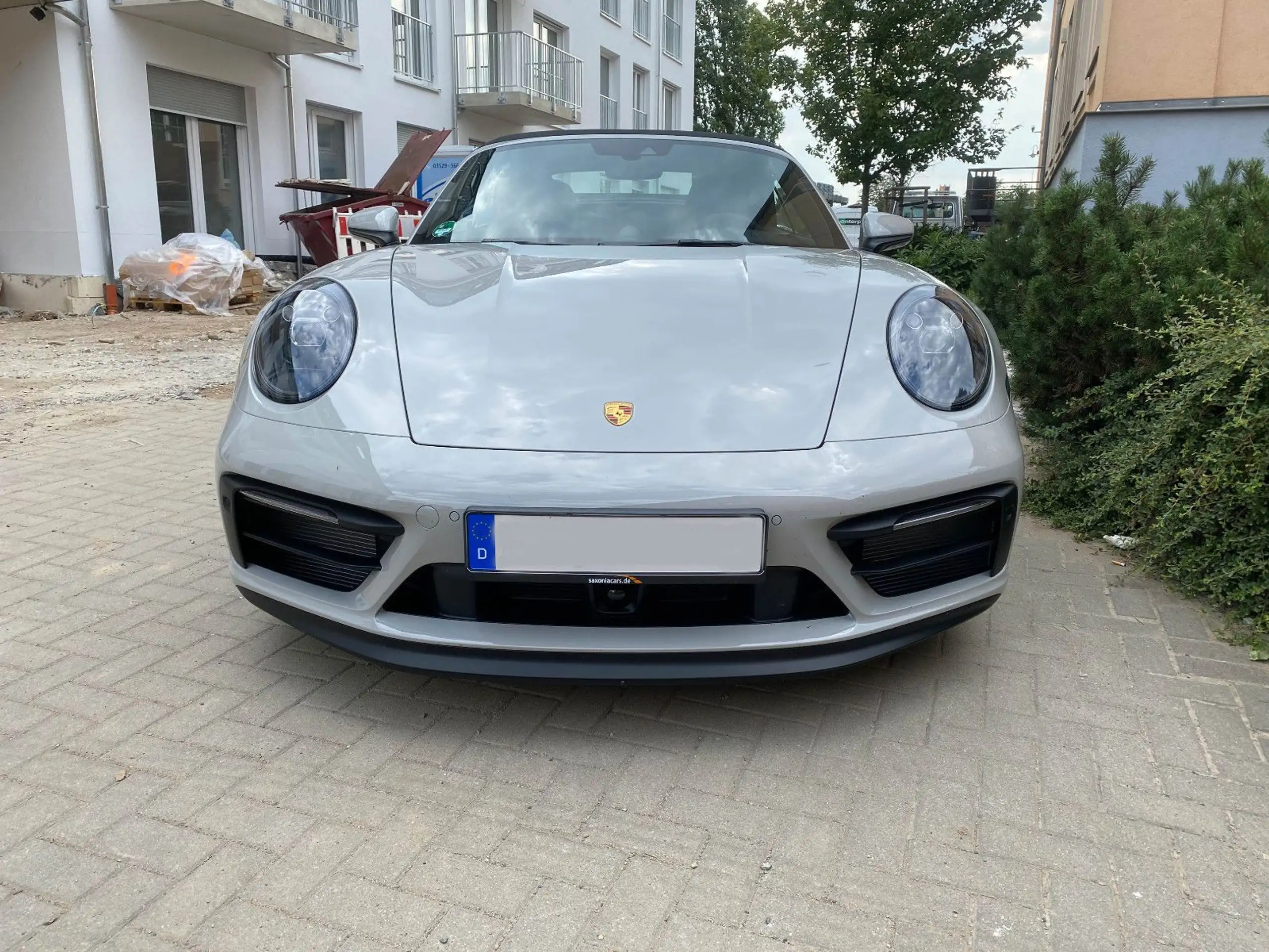 Porsche - 911