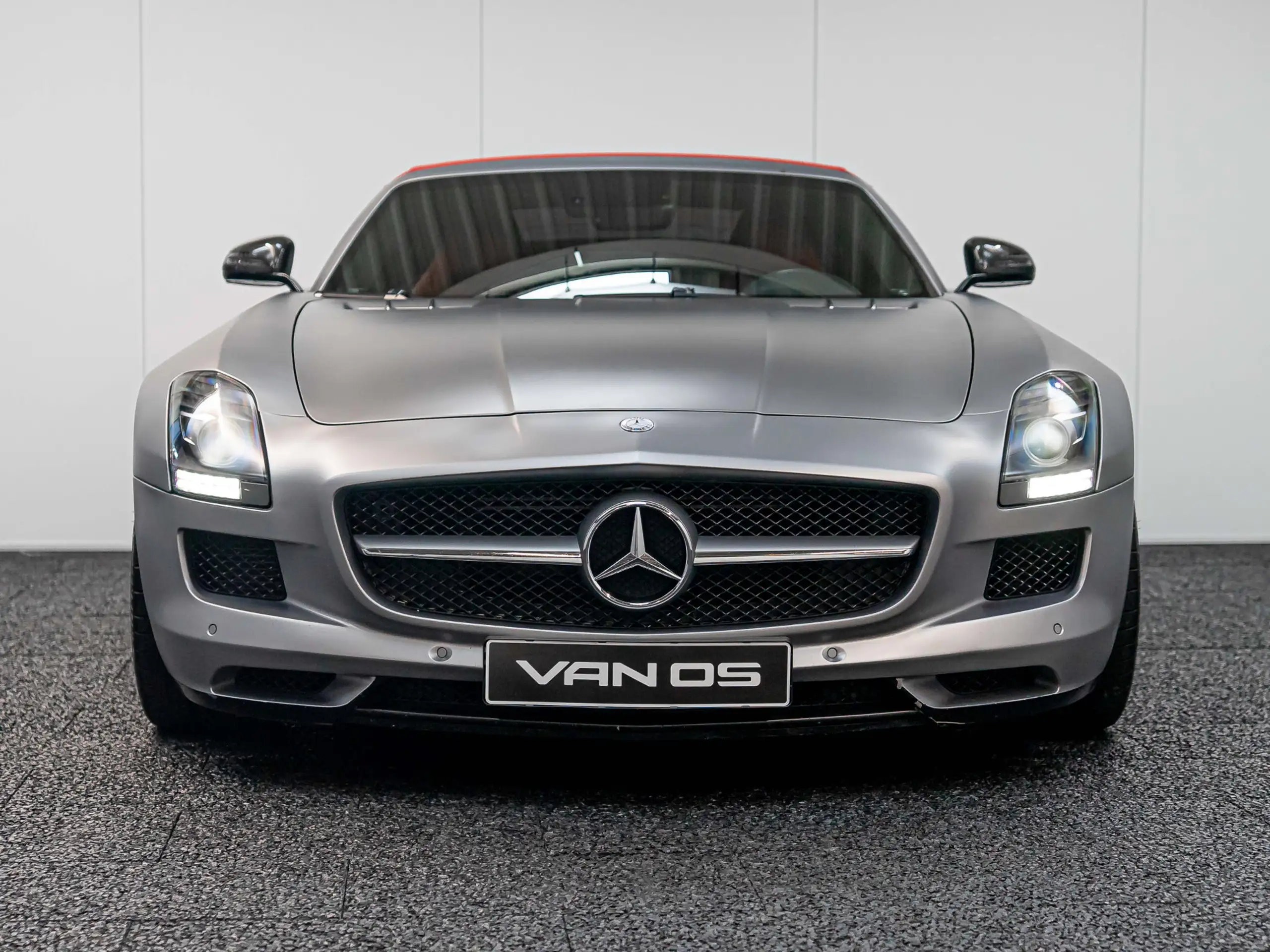 Mercedes-Benz - SLS