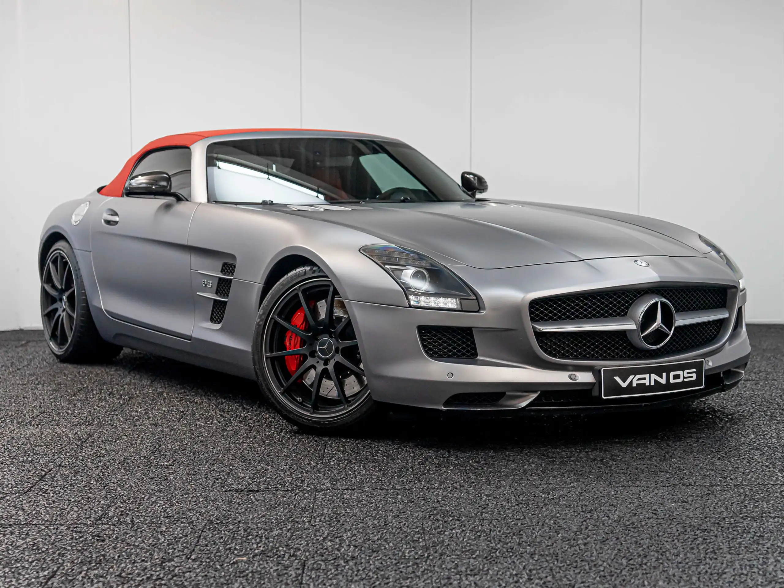 Mercedes-Benz - SLS