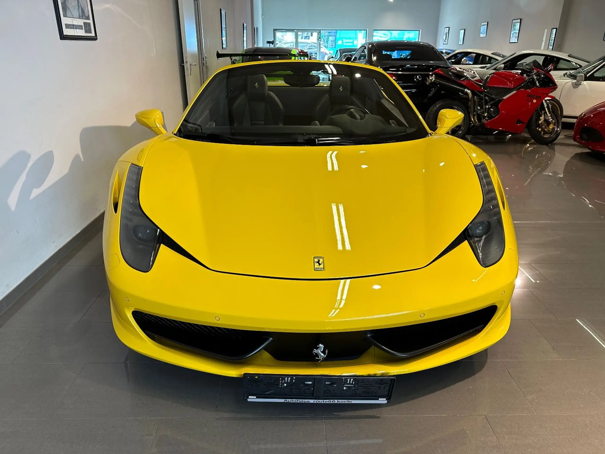 Ferrari - 458