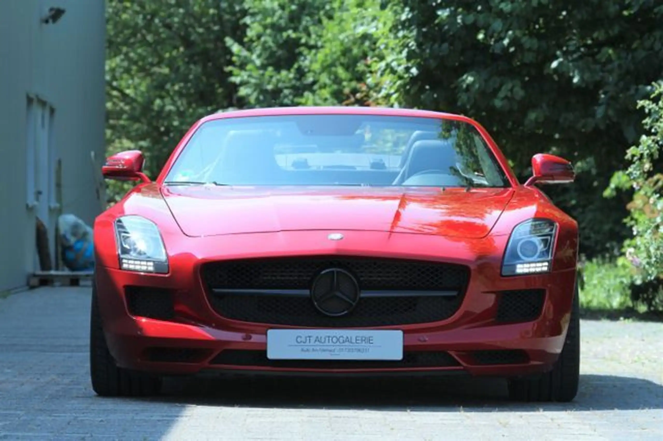 Mercedes-Benz - SLS