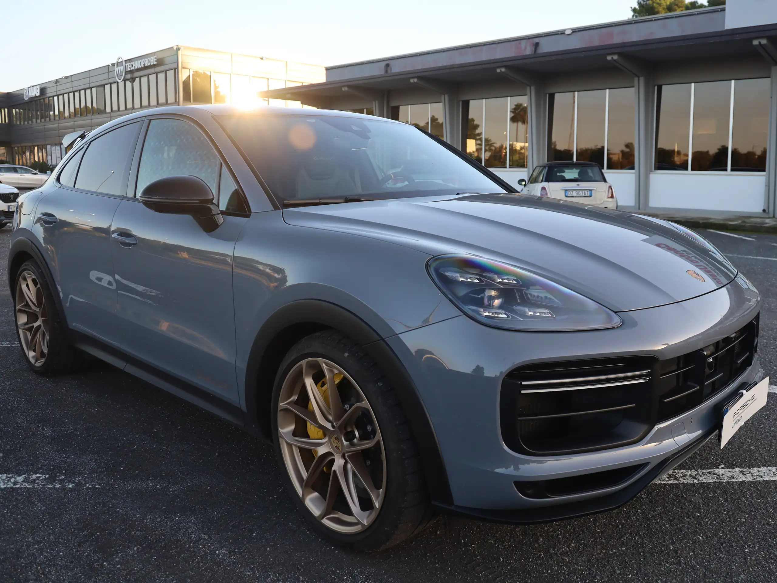 Porsche - Cayenne