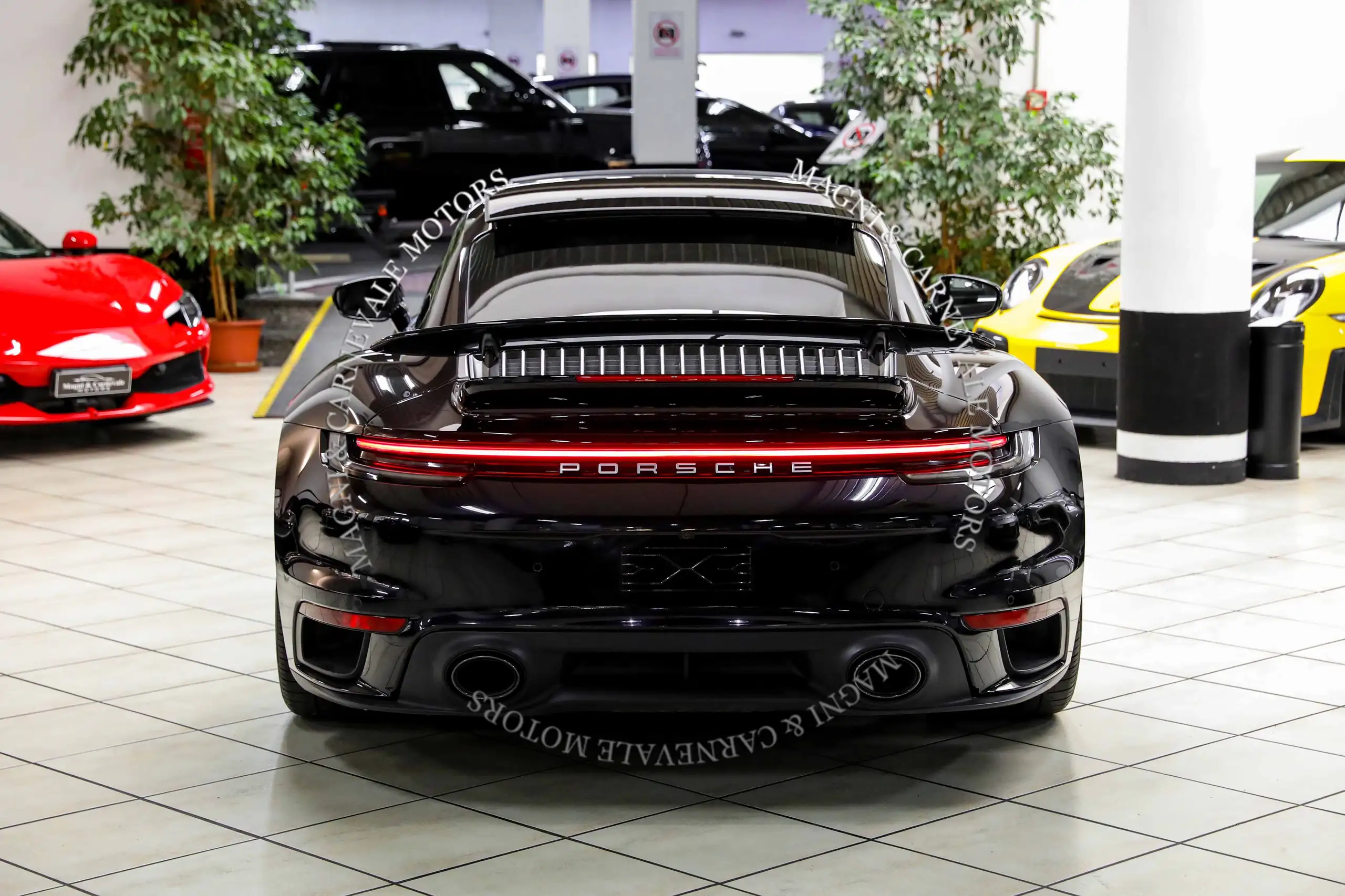 Porsche - 911