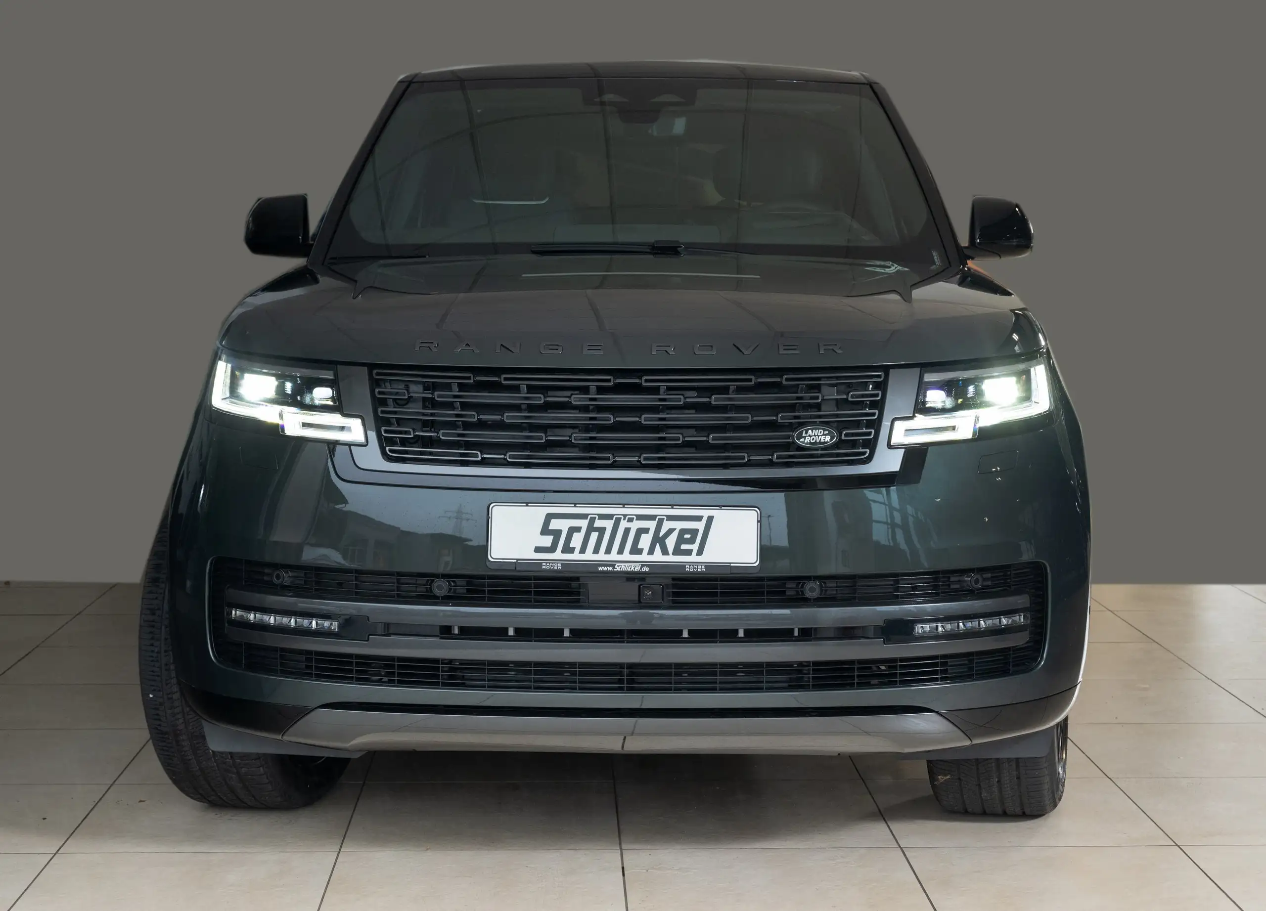 Land Rover - Range Rover