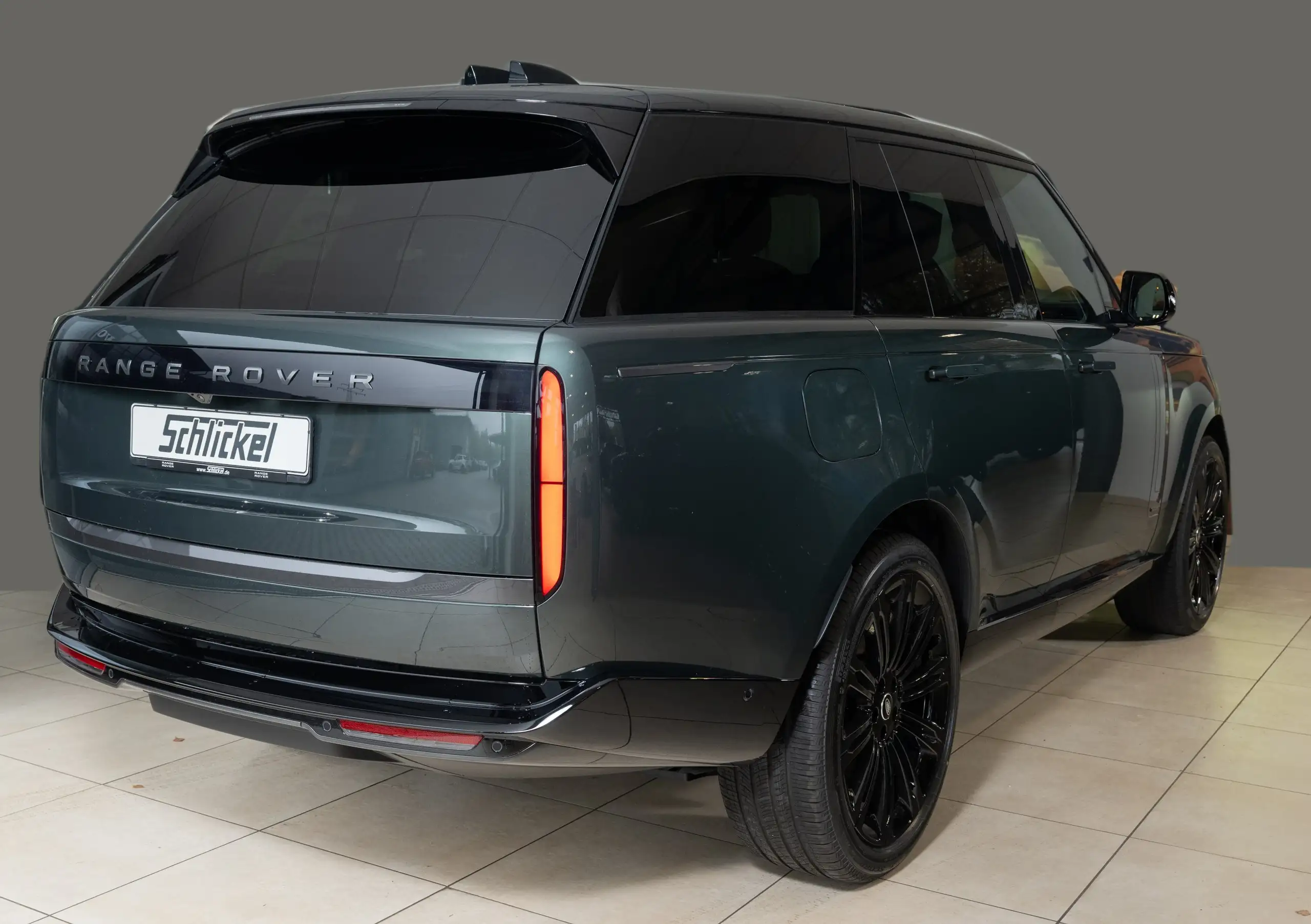 Land Rover - Range Rover