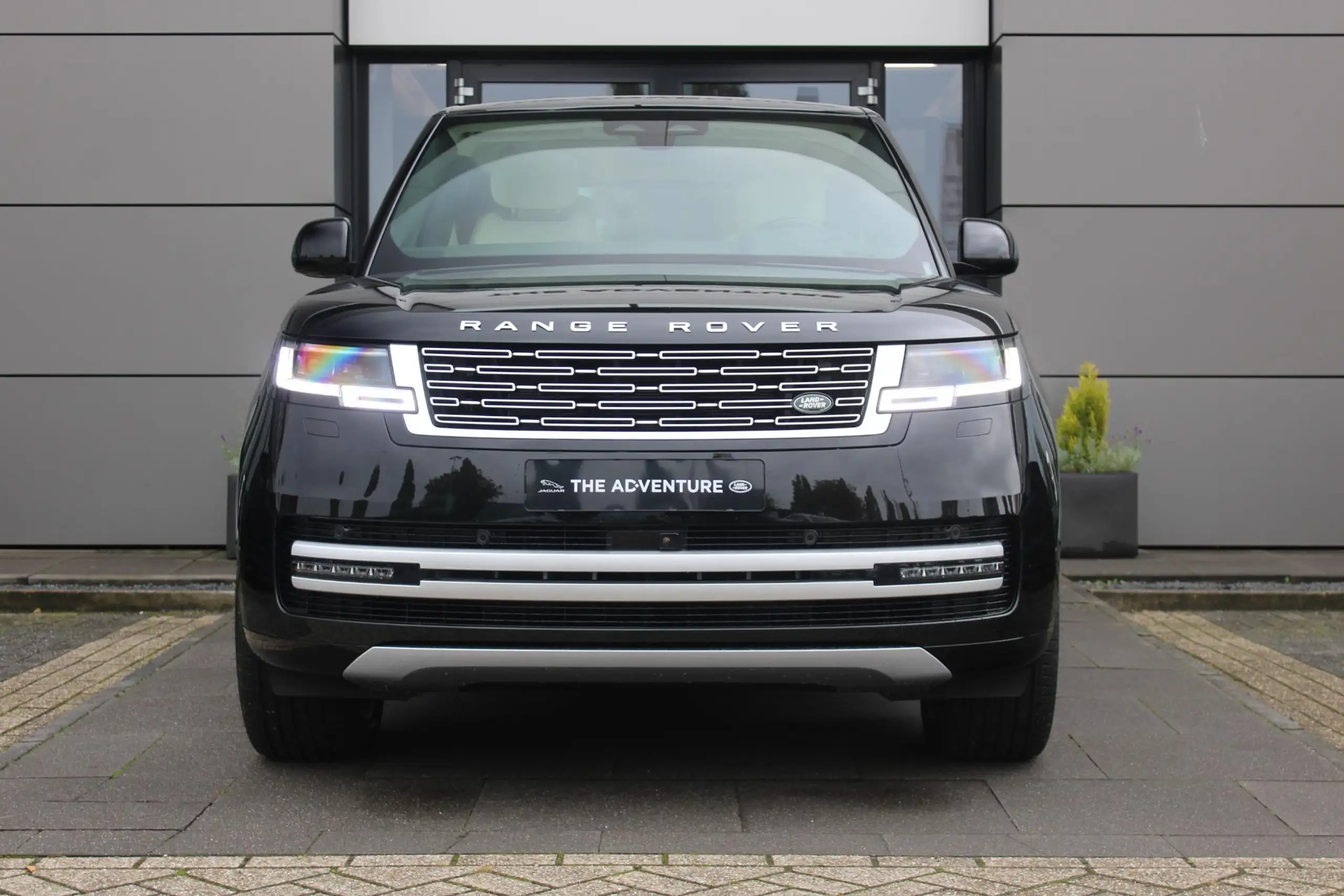 Land Rover - Range Rover