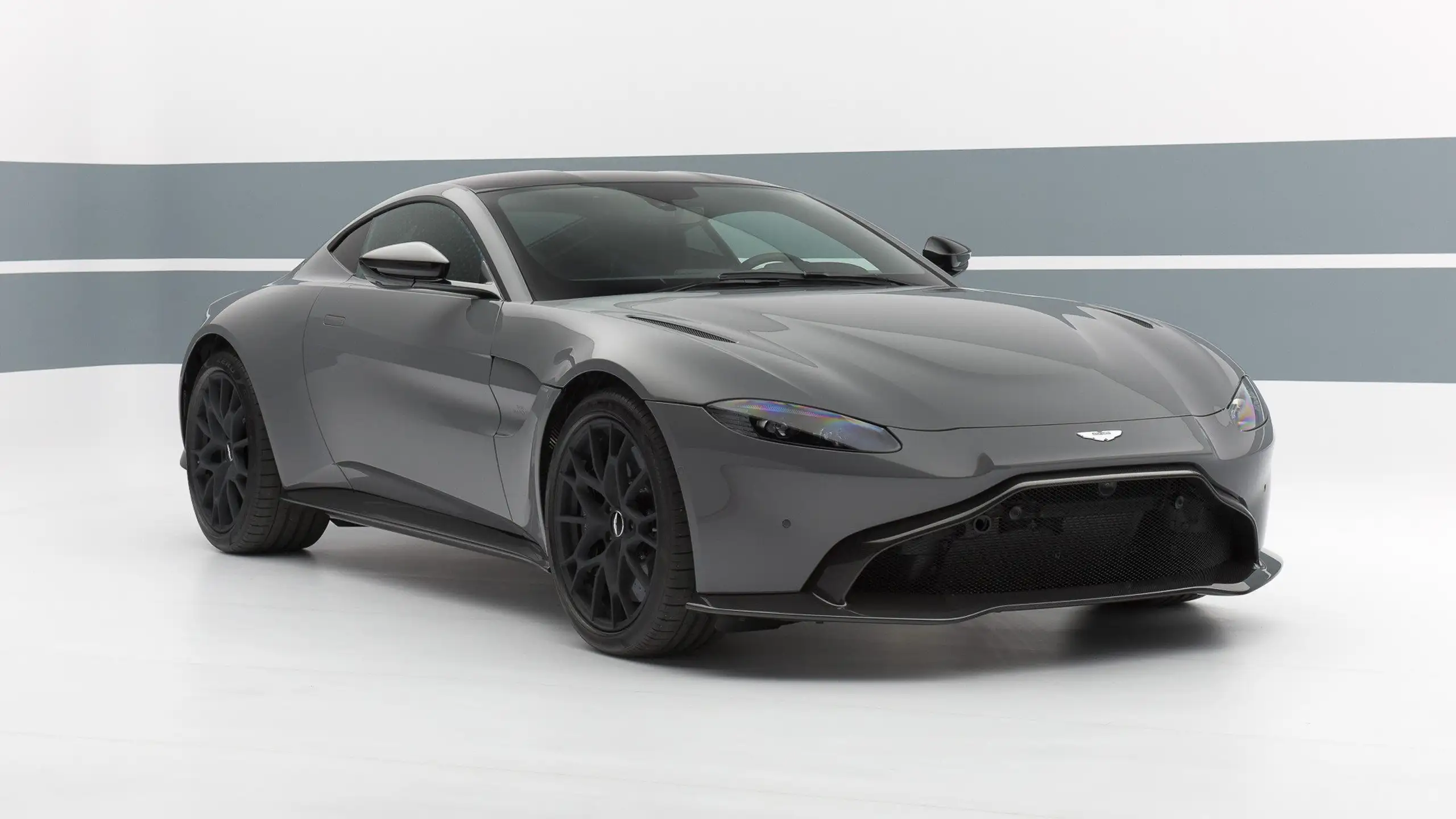 Aston Martin - Vantage