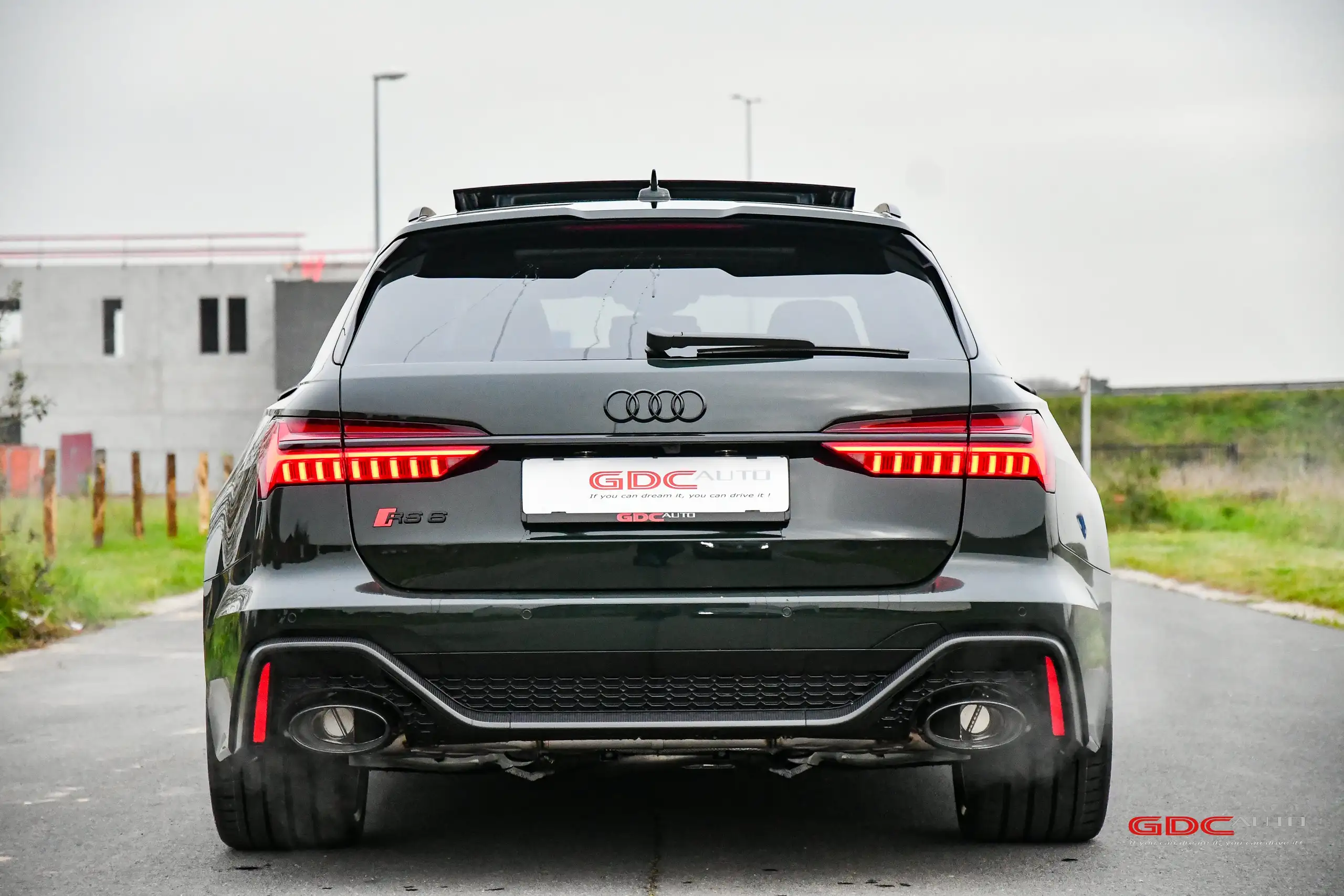 Audi - RS6