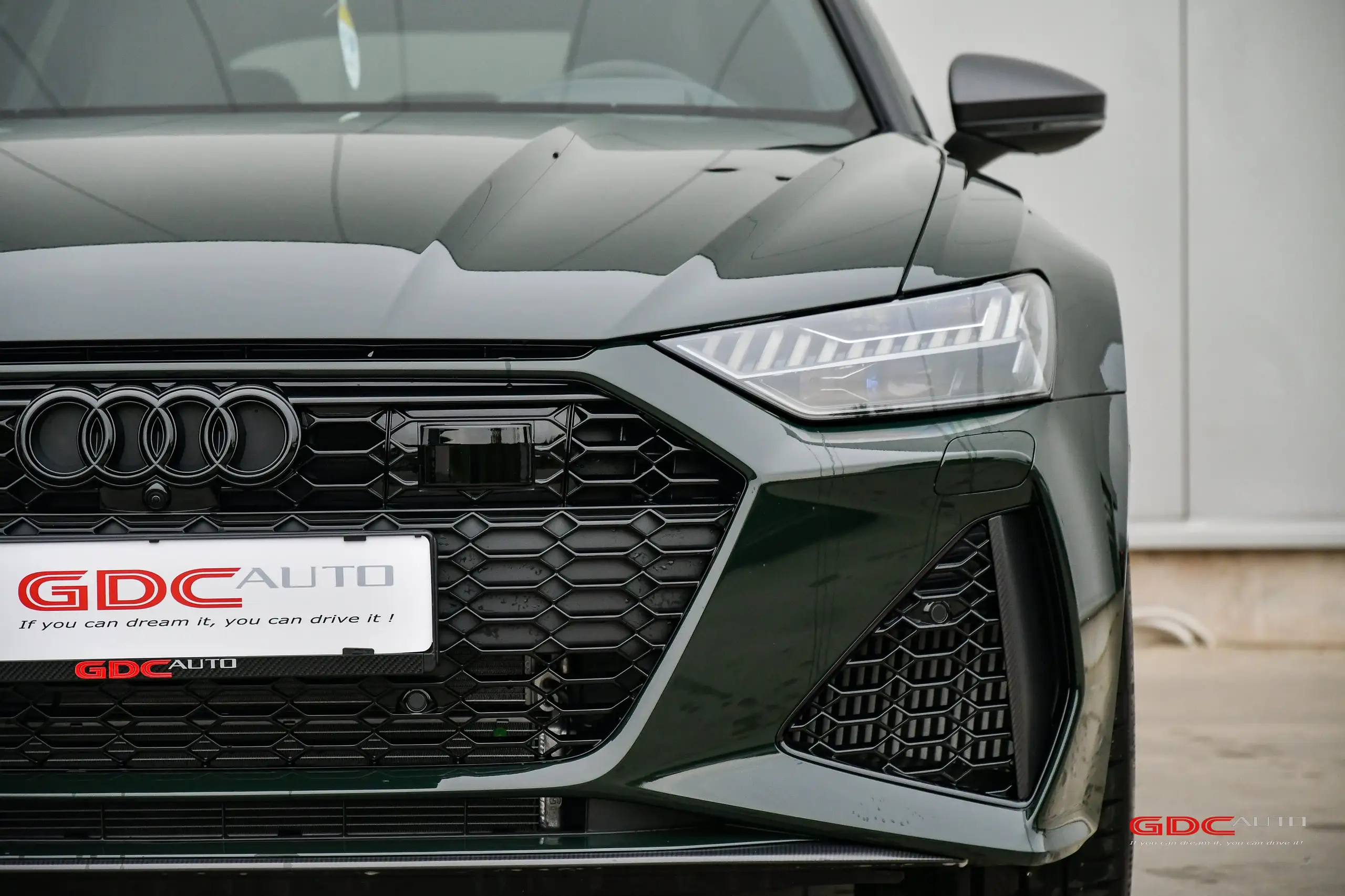 Audi - RS6