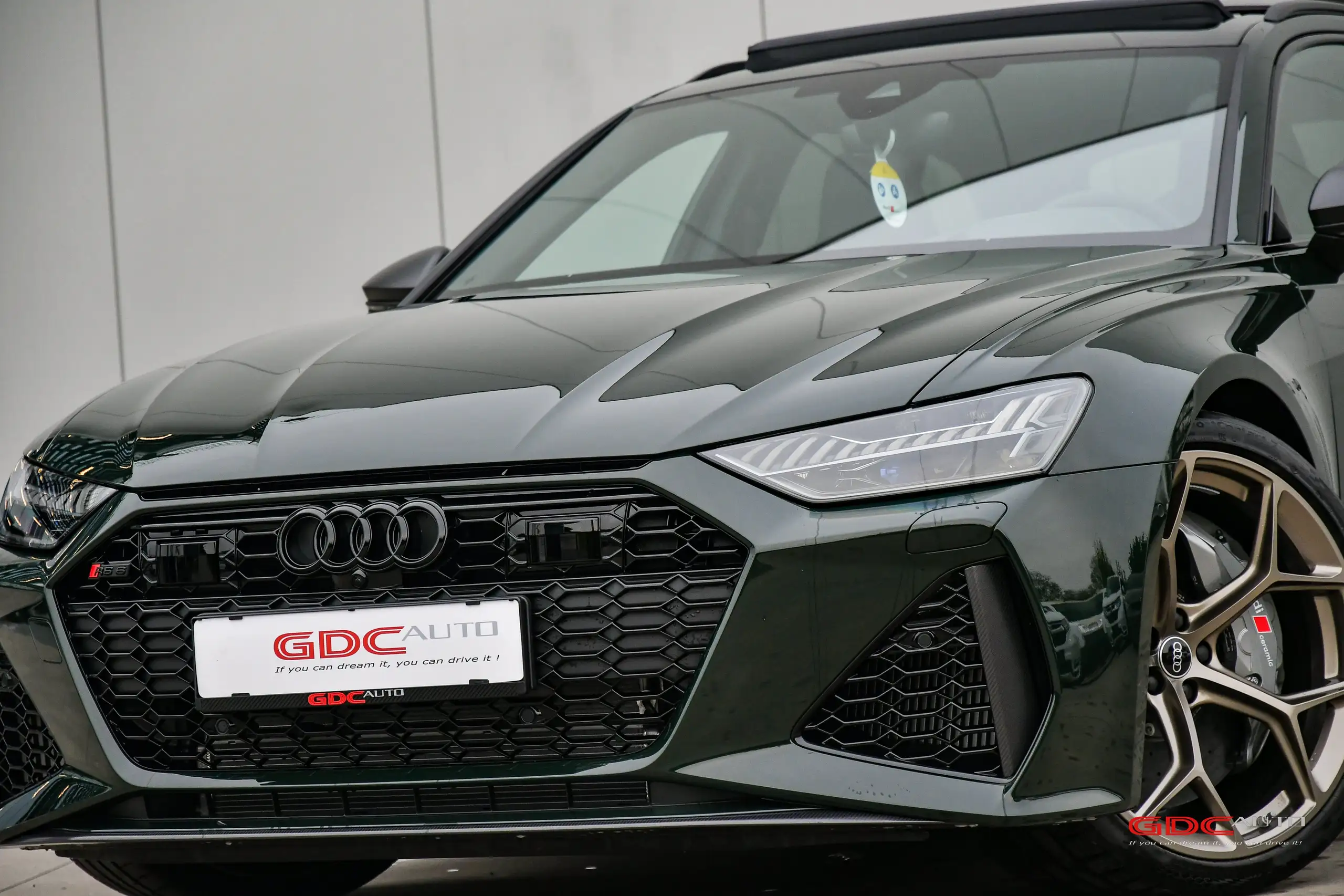 Audi - RS6