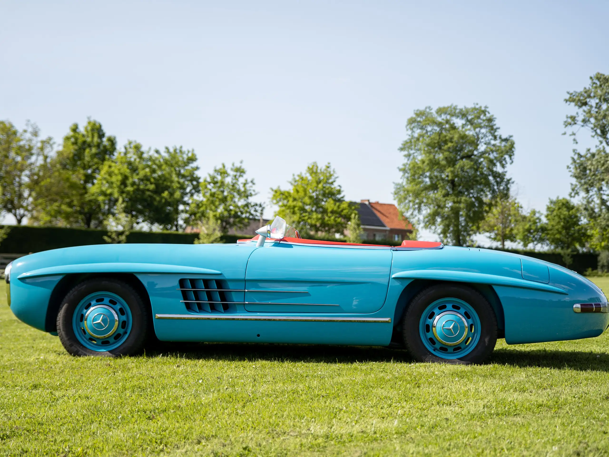 Mercedes-Benz - SL 300