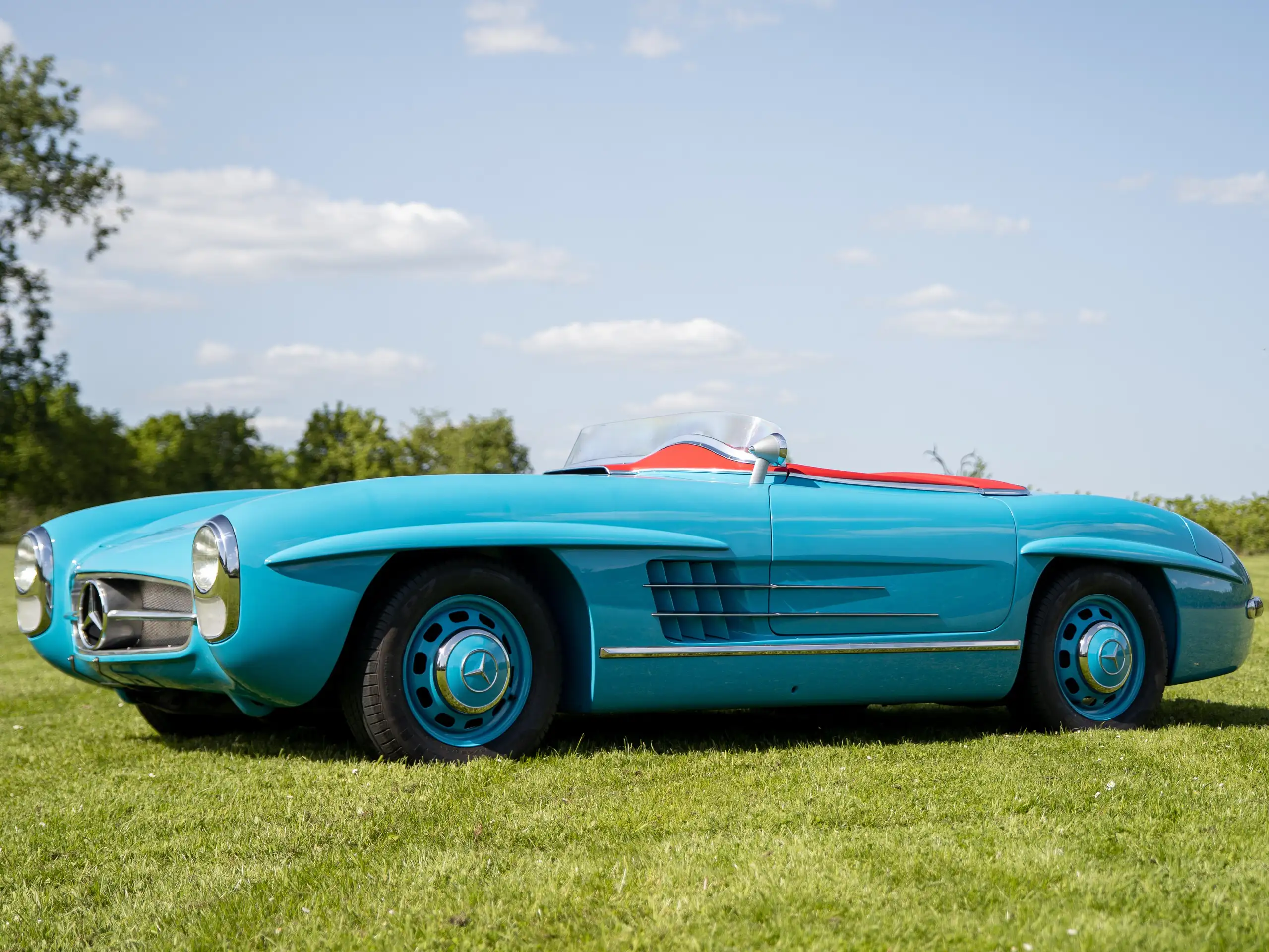 Mercedes-Benz - SL 300