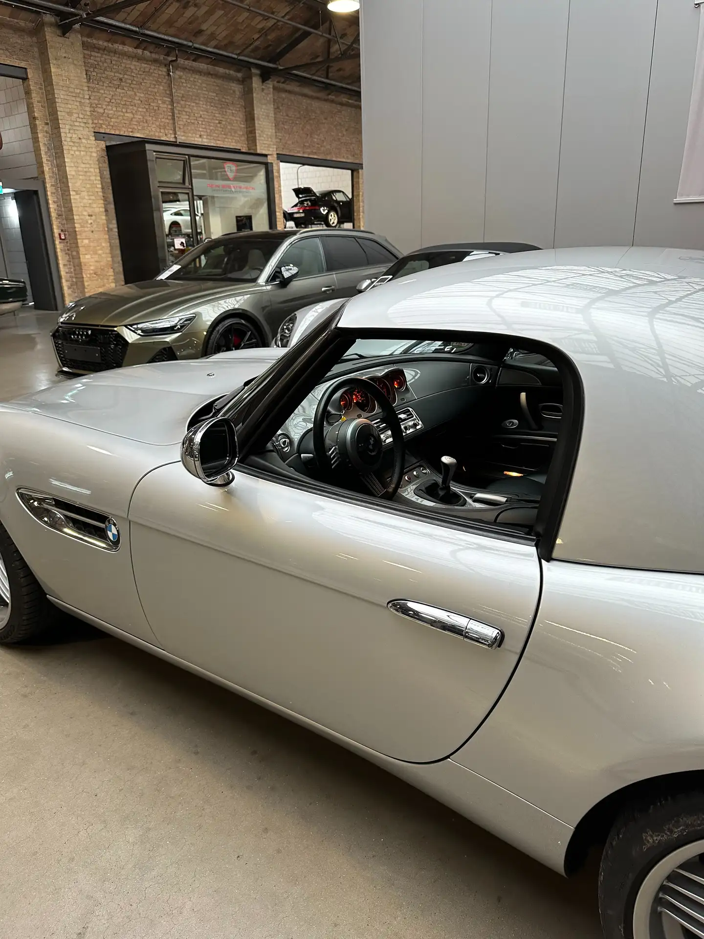 BMW - Z8