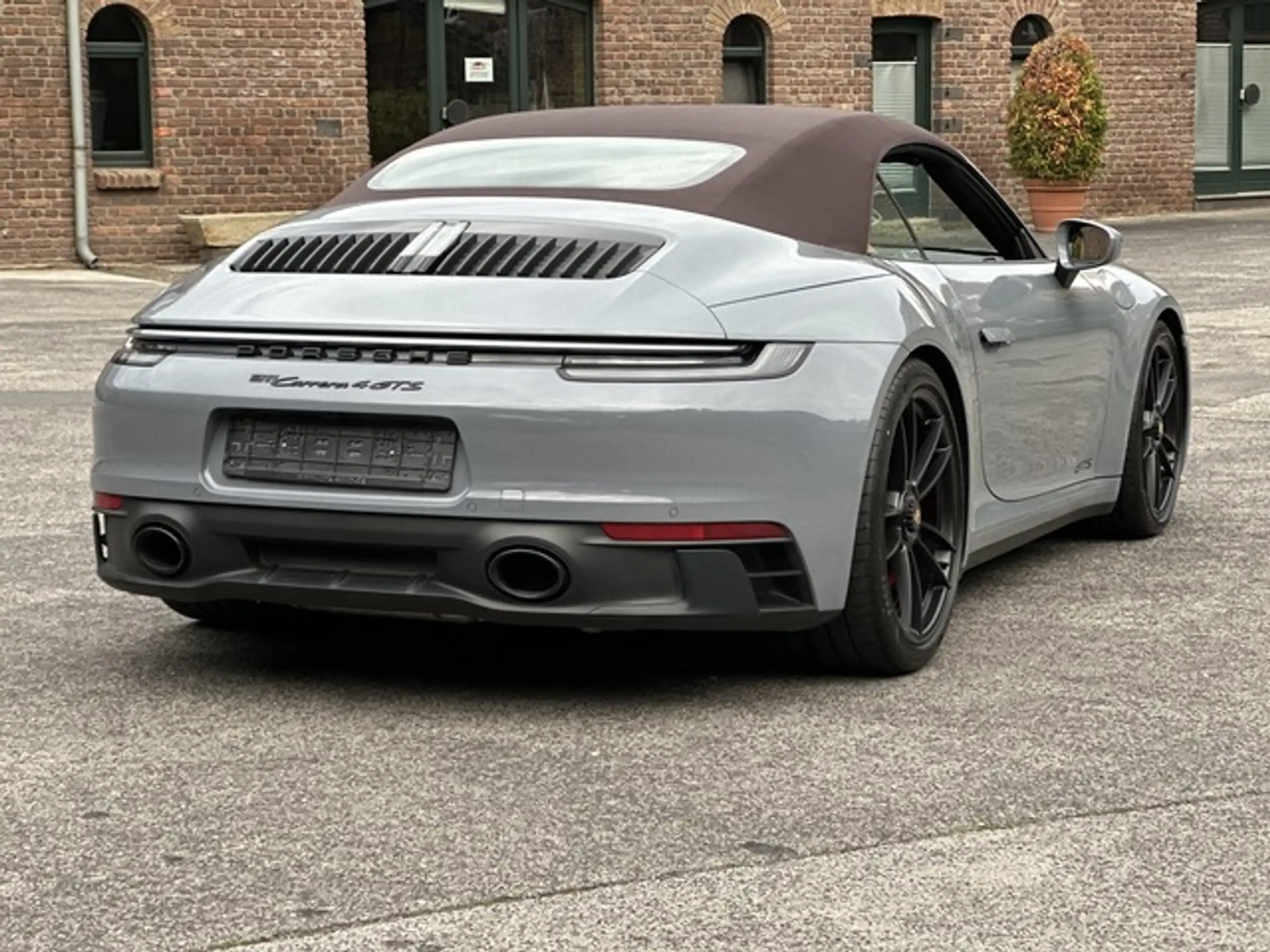 Porsche - 992