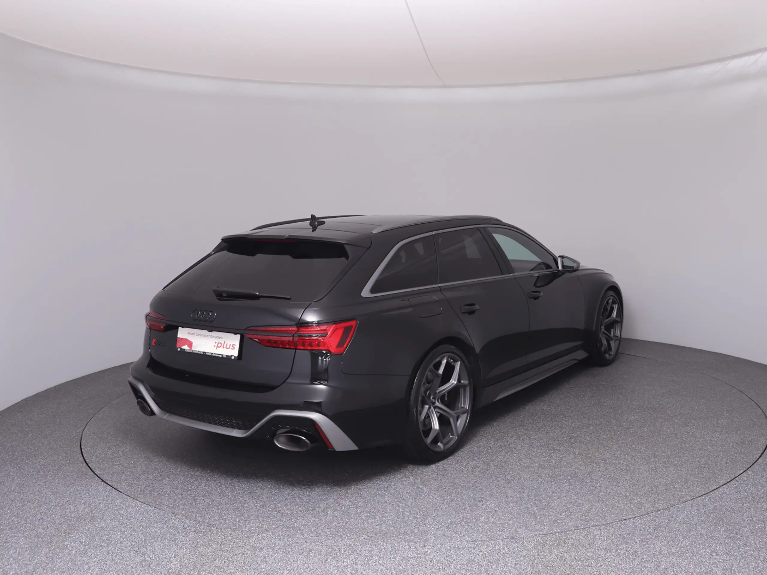 Audi - RS6