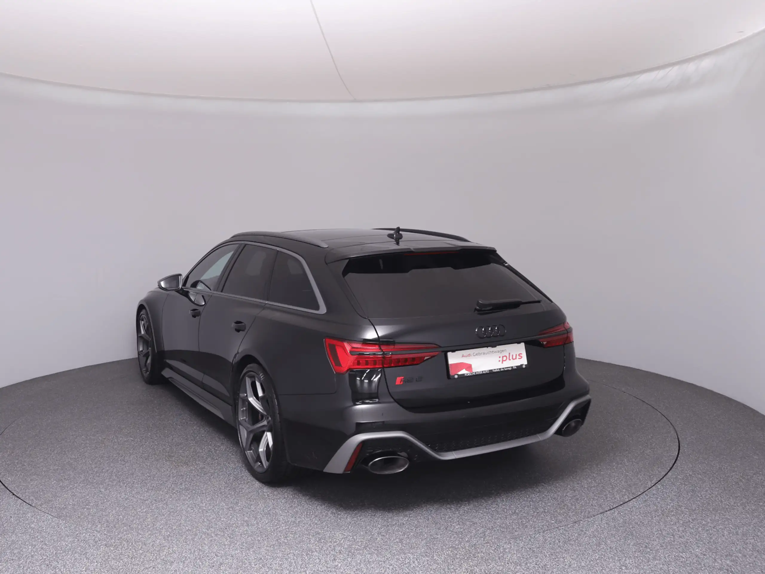 Audi - RS6