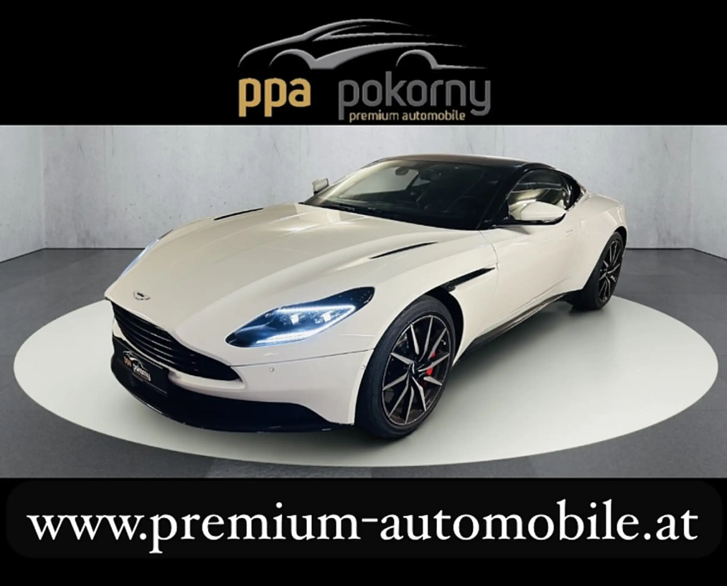 Aston Martin DB11 2019