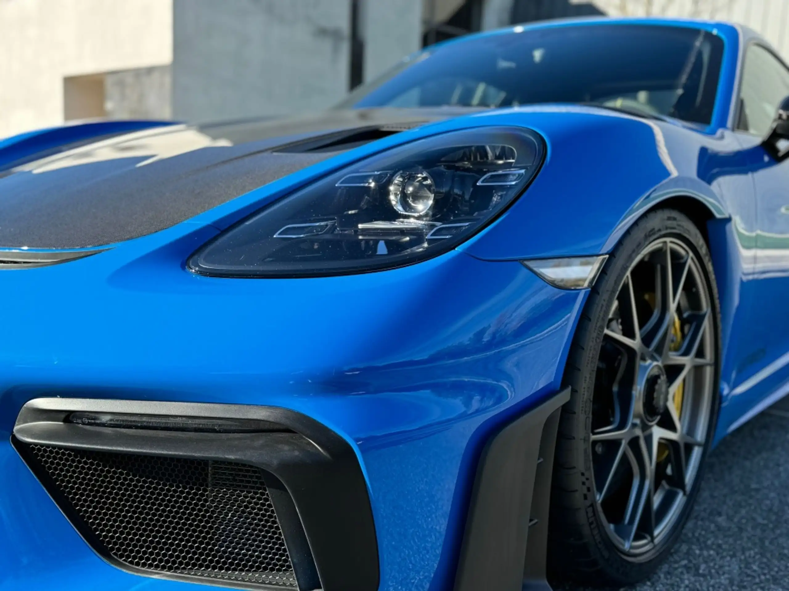 Porsche - Cayman