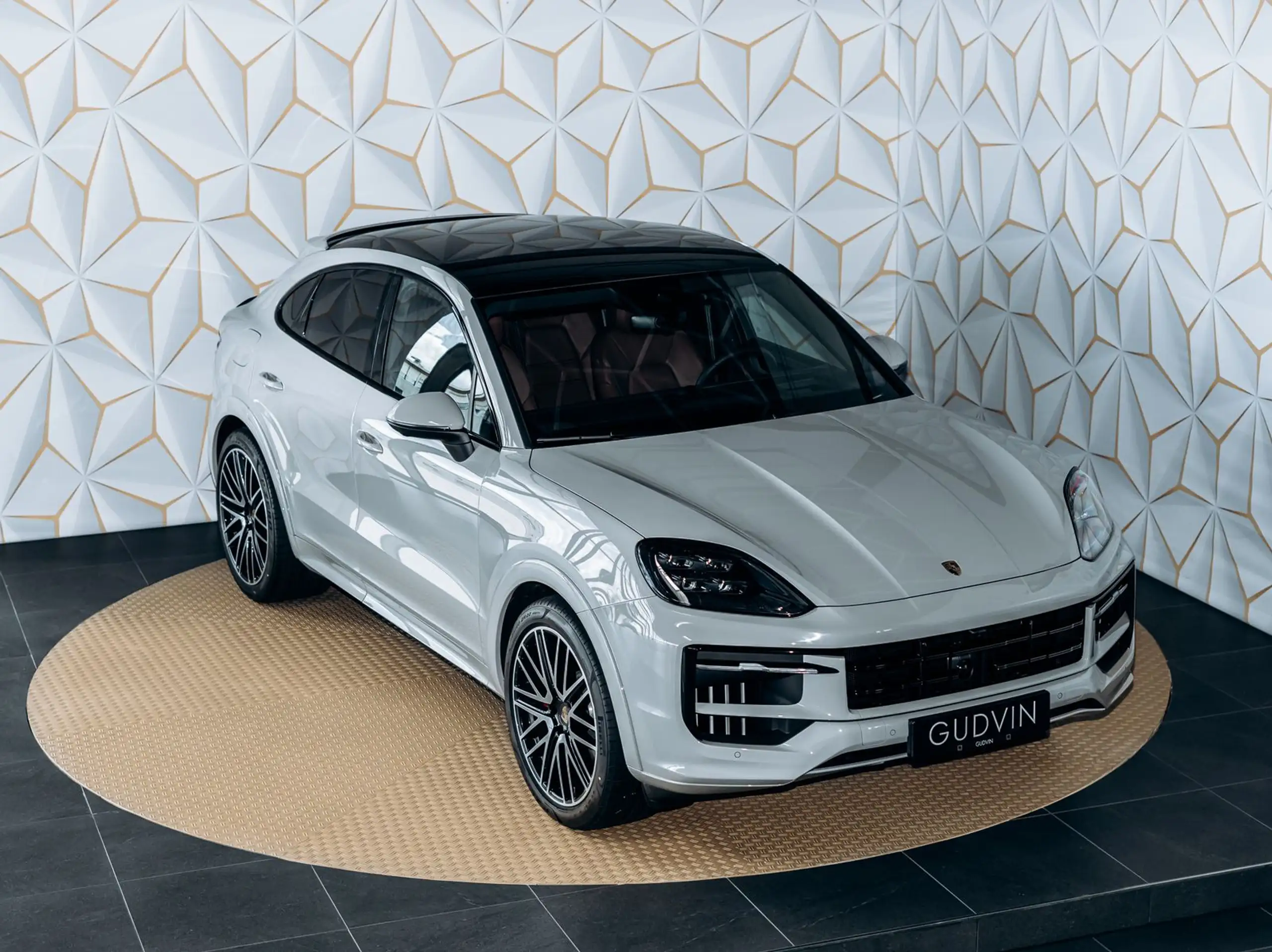 Porsche - Cayenne