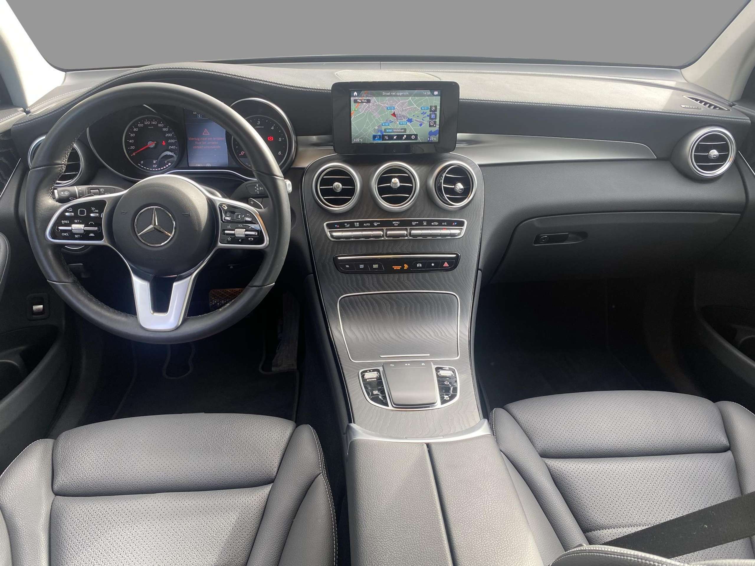 Mercedes-Benz - GLC 300