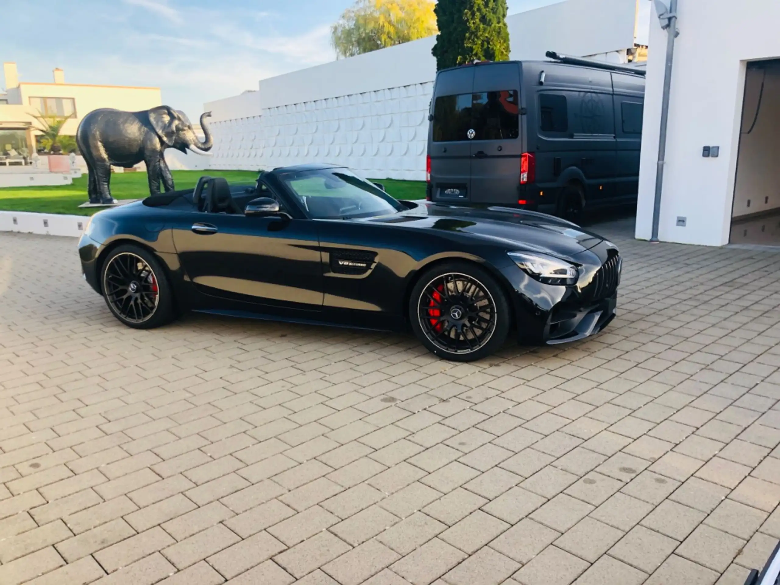 Mercedes-Benz - AMG GT