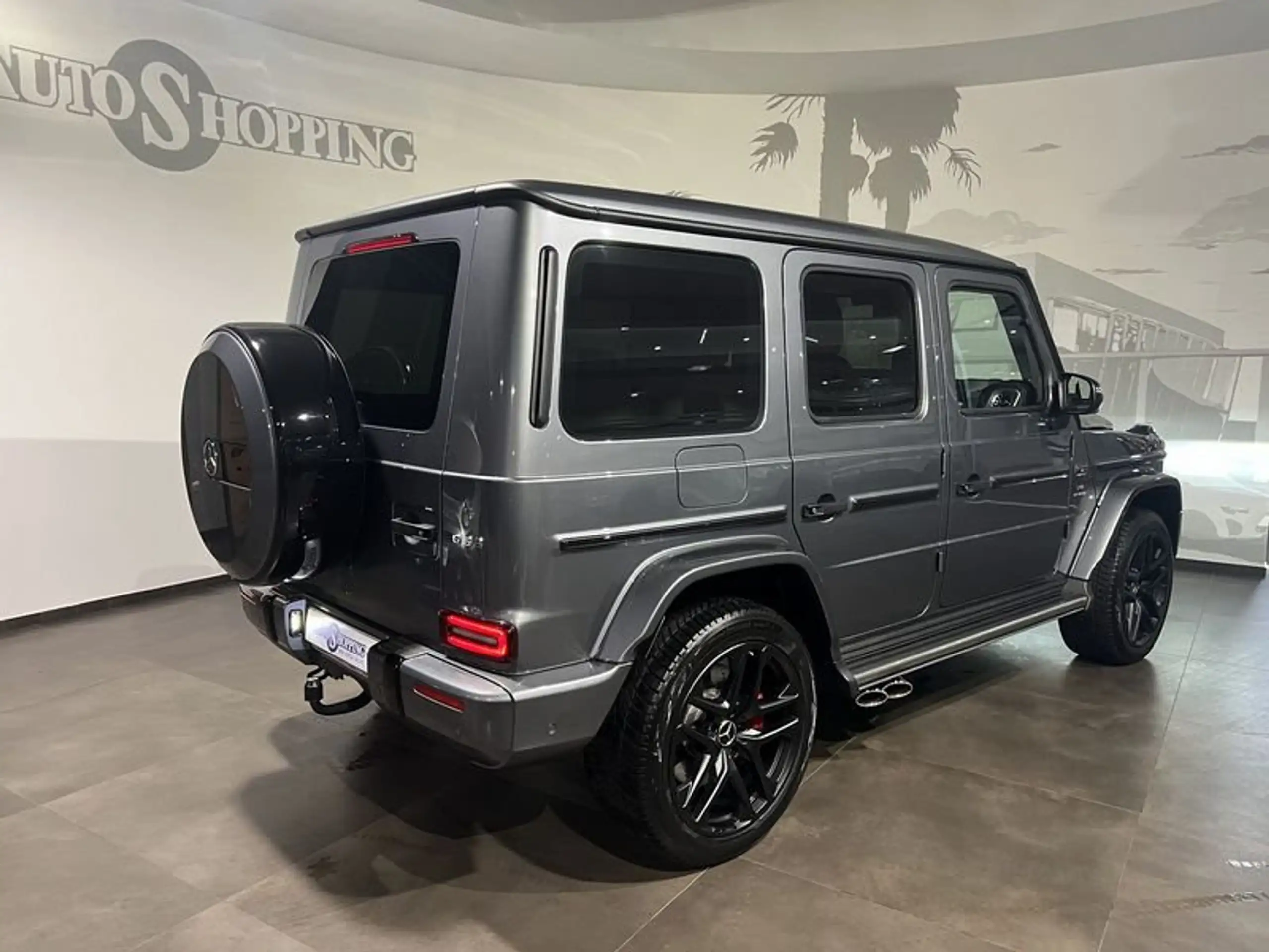 Mercedes-Benz - G 63 AMG