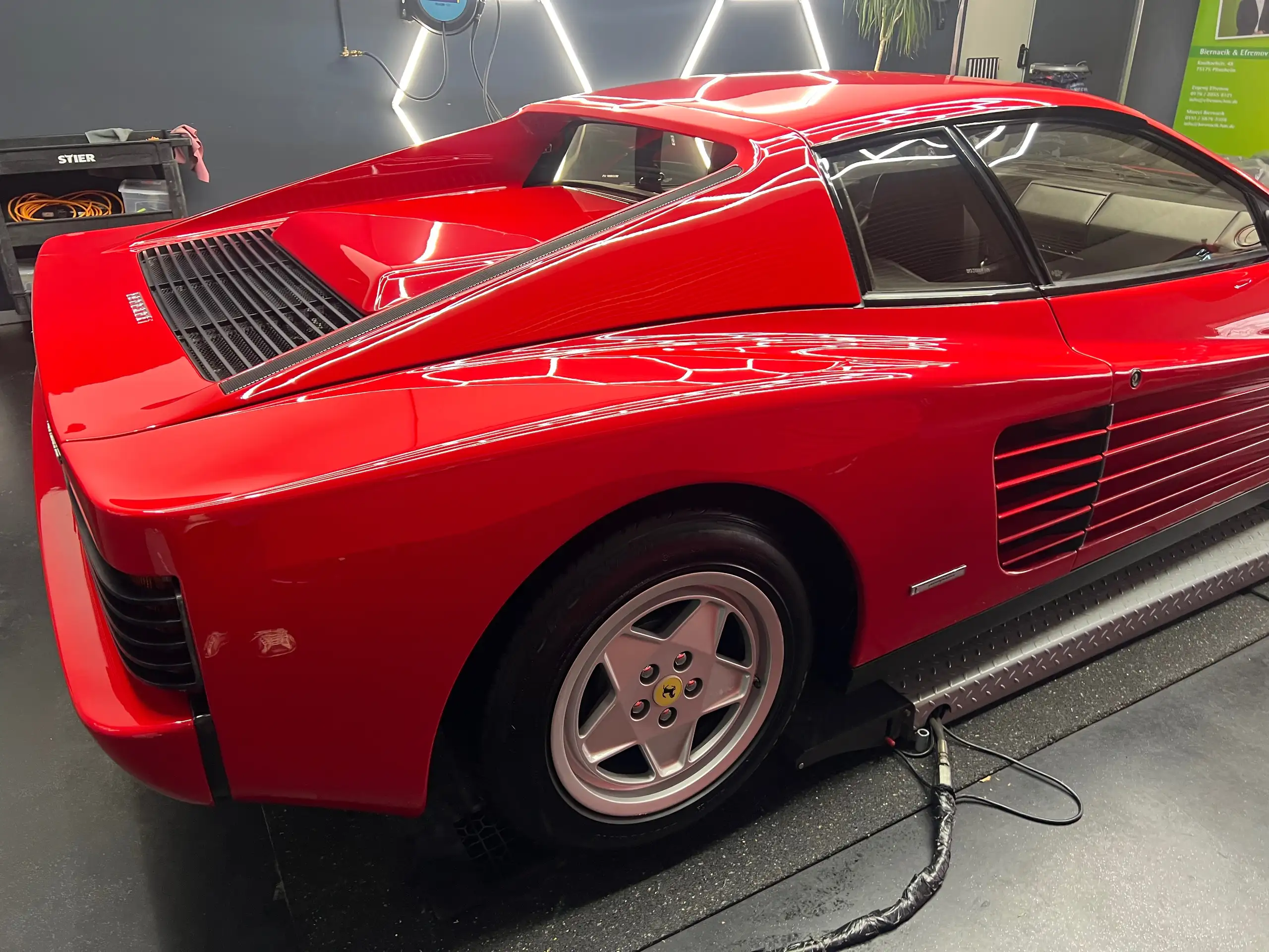 Ferrari - Testarossa