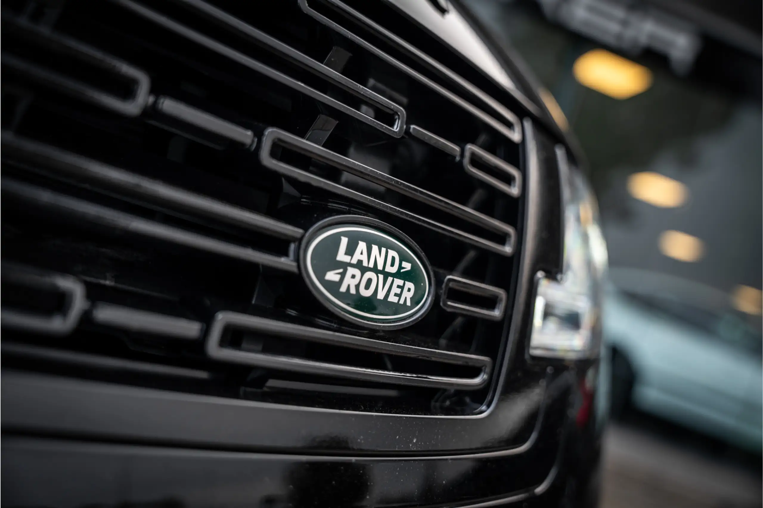 Land Rover - Range Rover