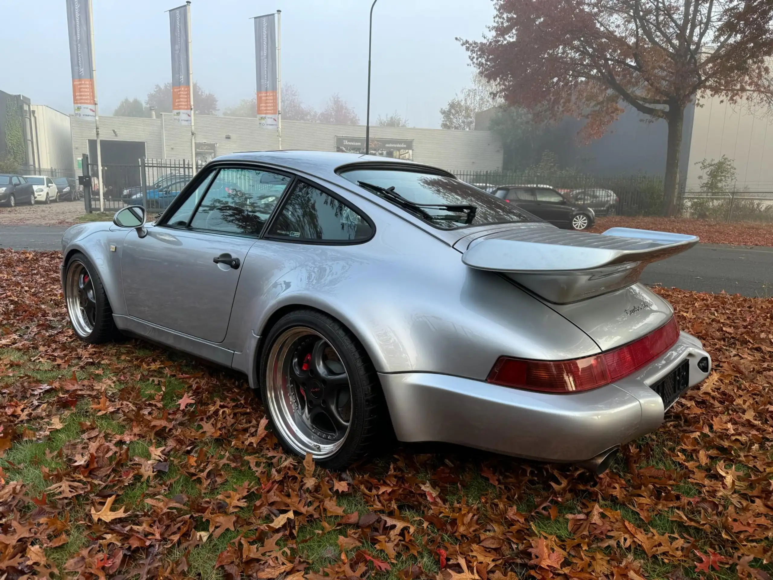 Porsche - 964