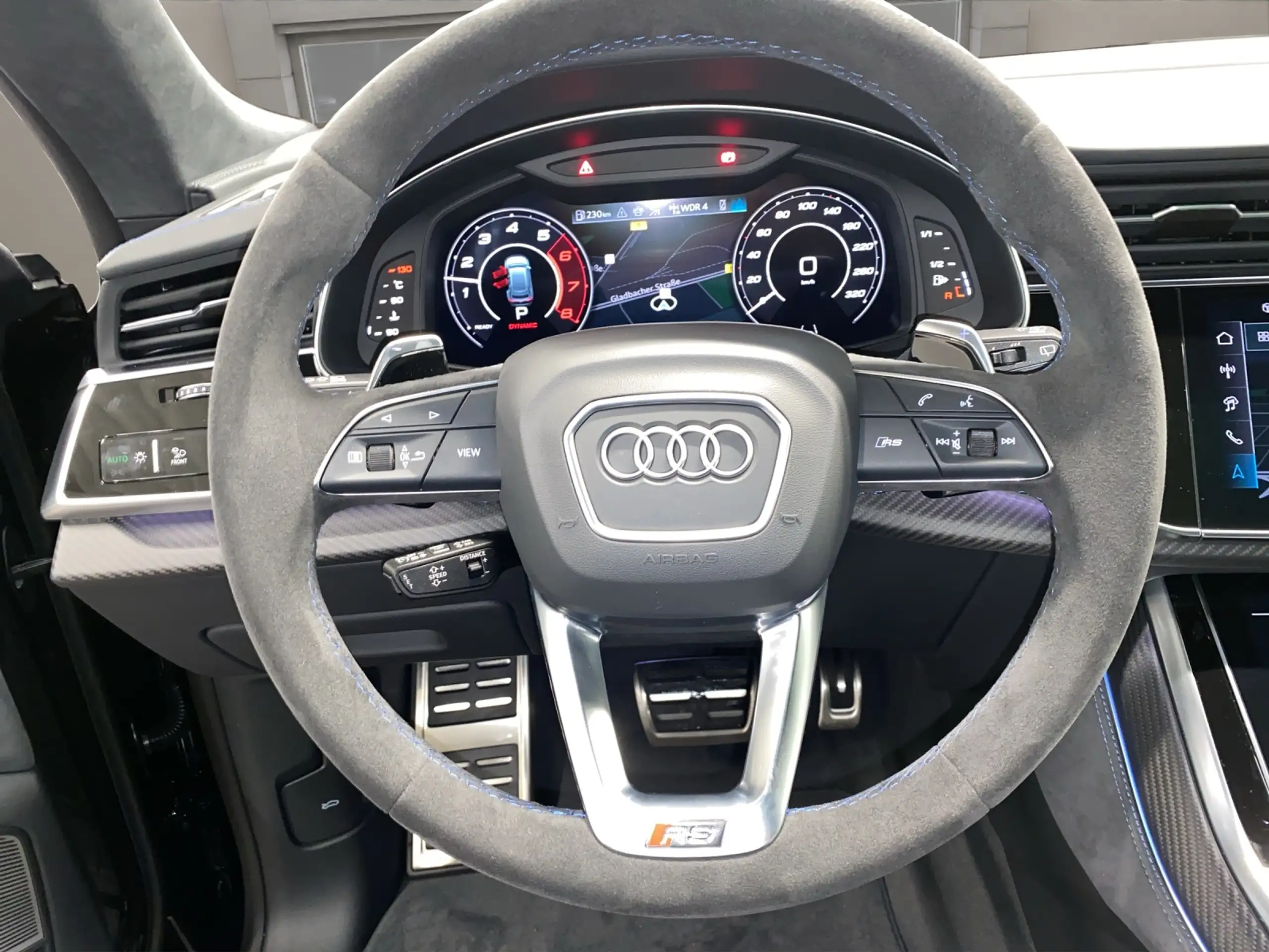 Audi - RS Q8