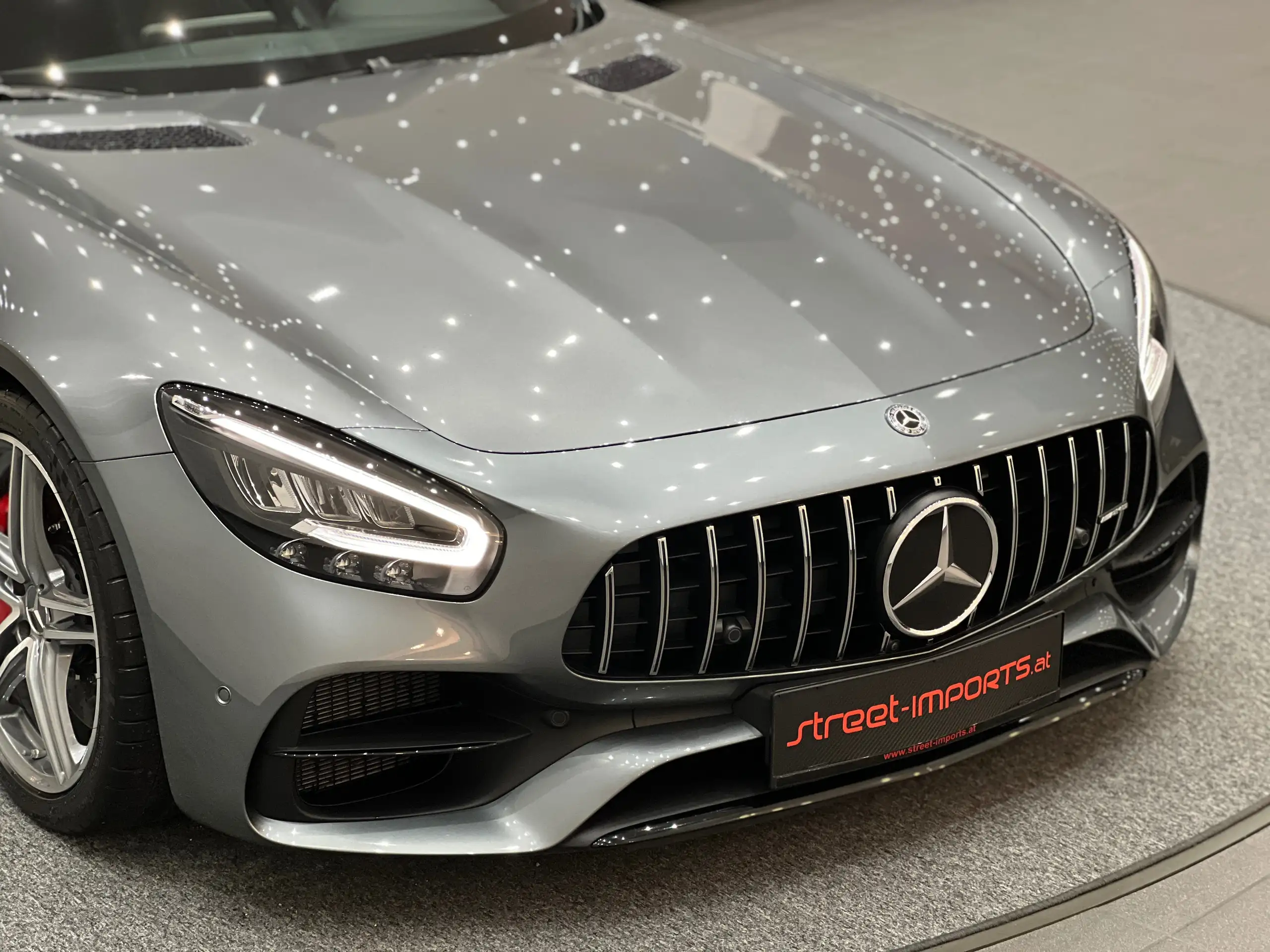 Mercedes-Benz - AMG GT