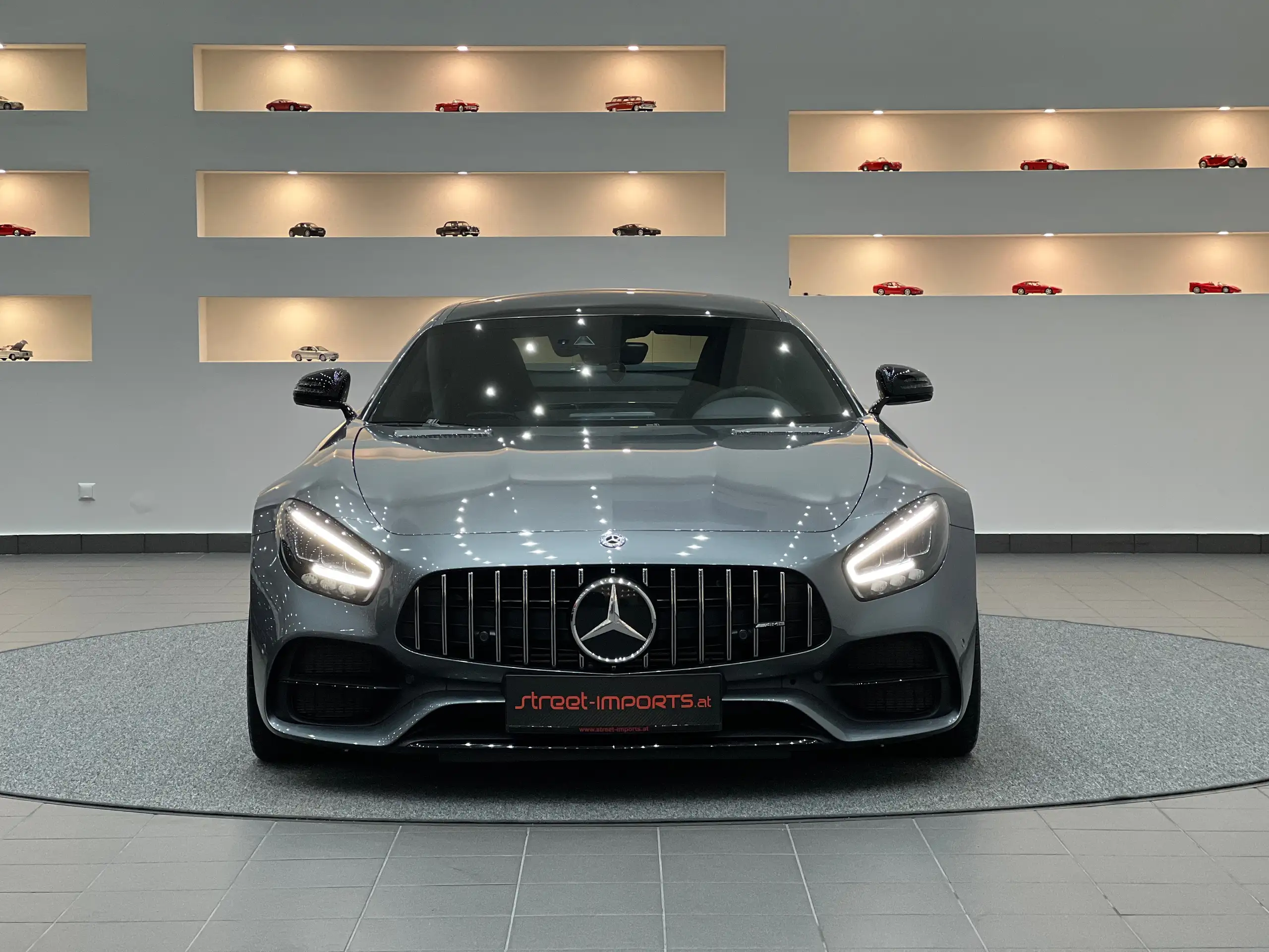 Mercedes-Benz - AMG GT