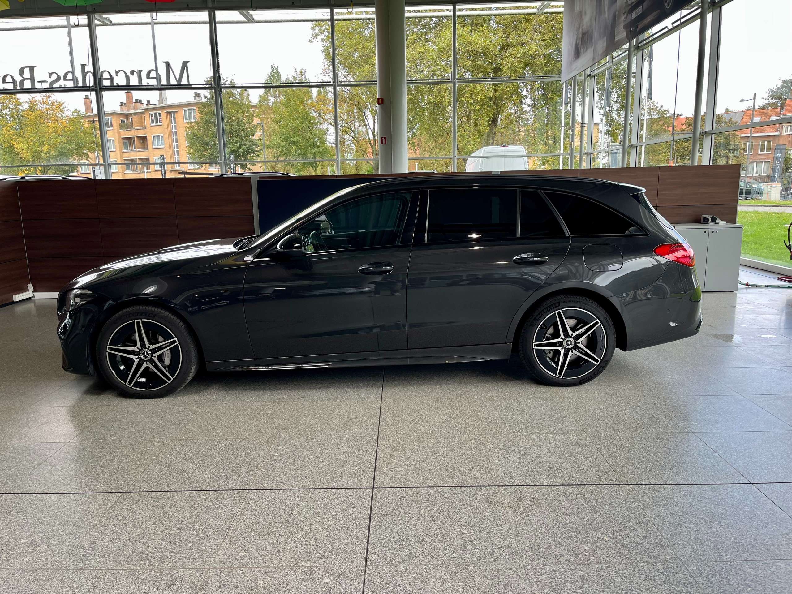 Mercedes-Benz - C 300