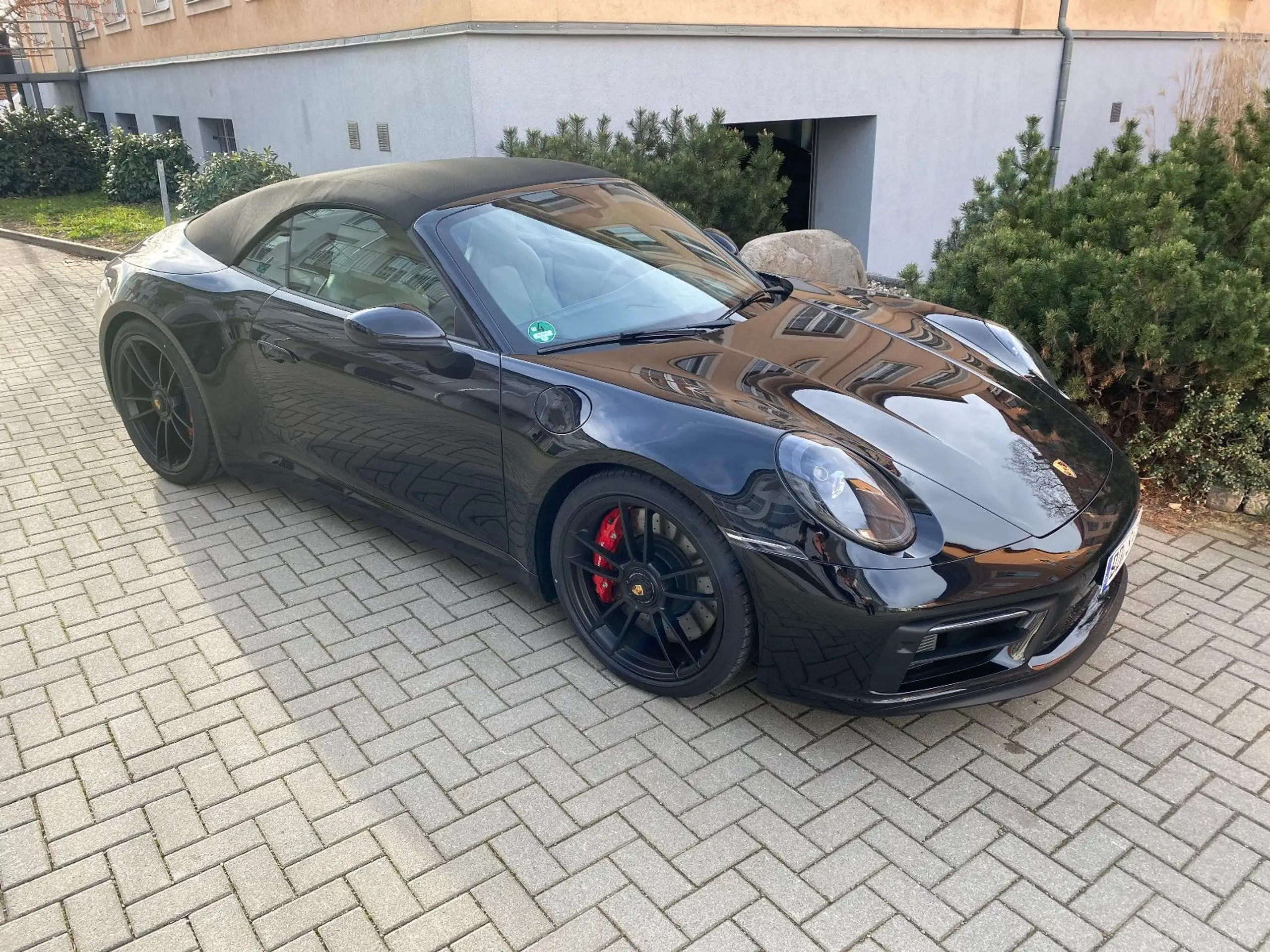 Porsche - 911