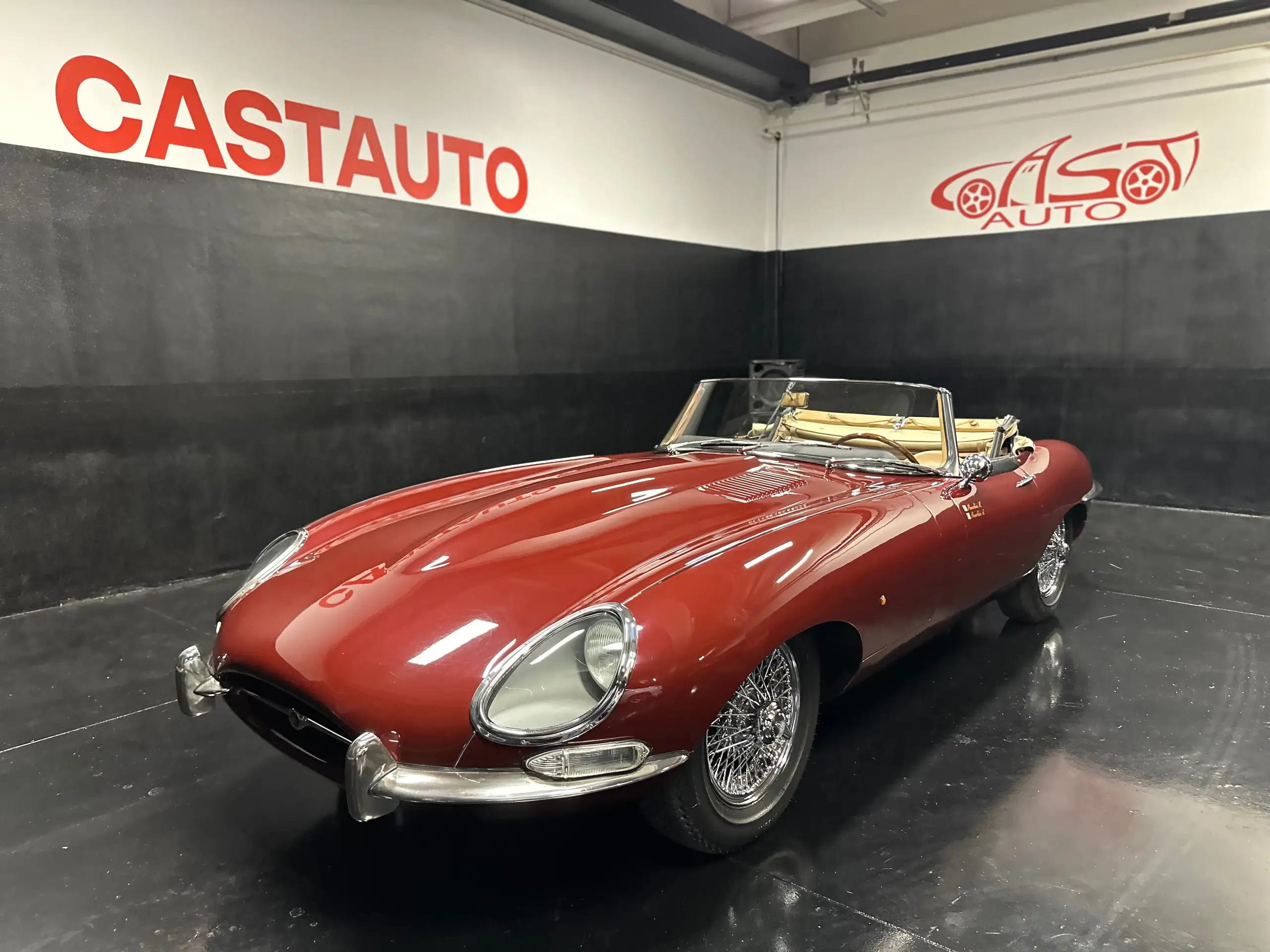 Jaguar - E-Type