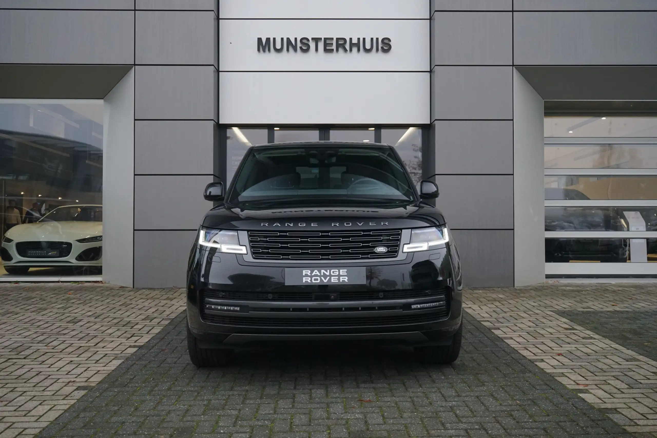 Land Rover - Range Rover