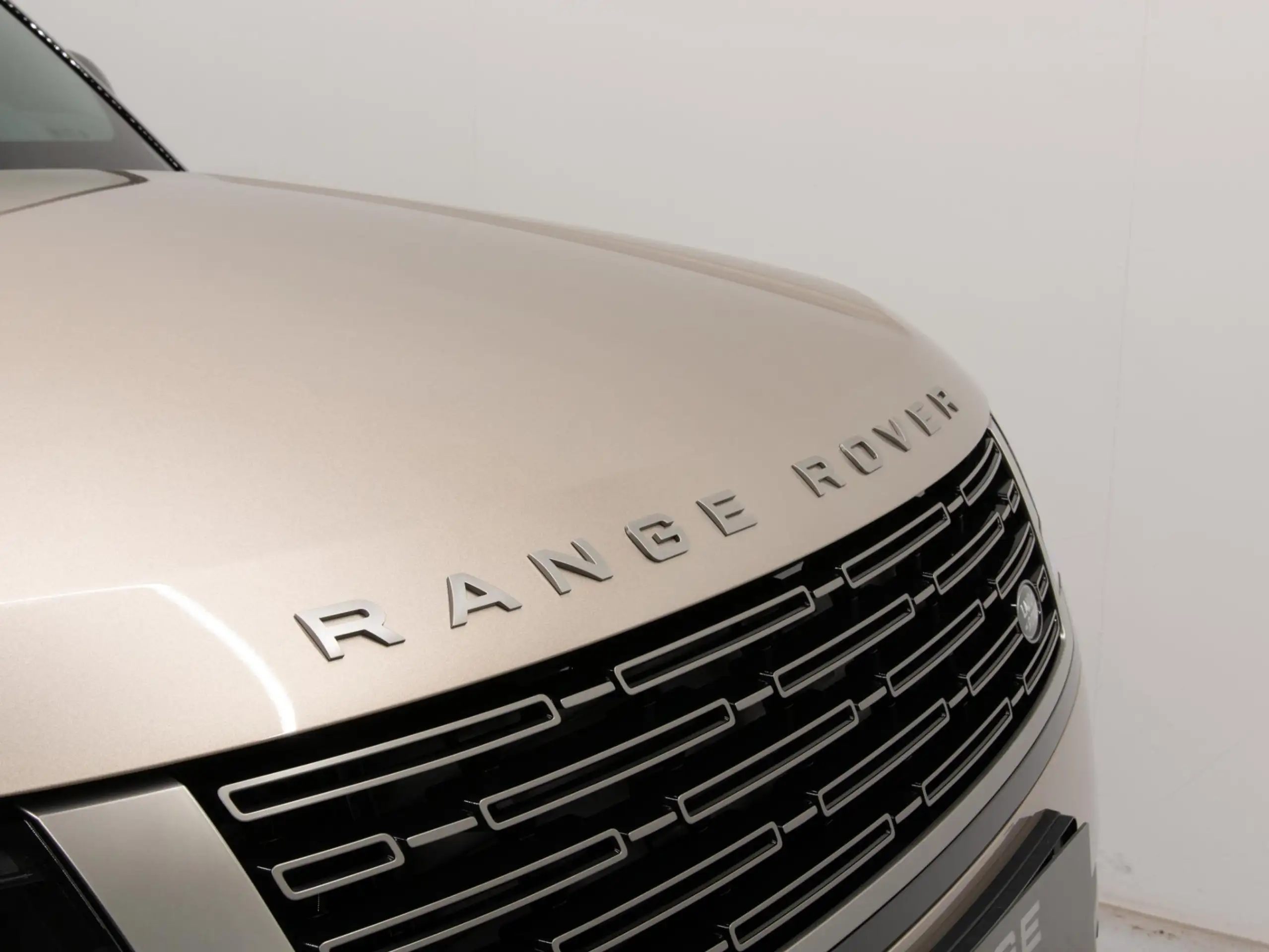 Land Rover - Range Rover