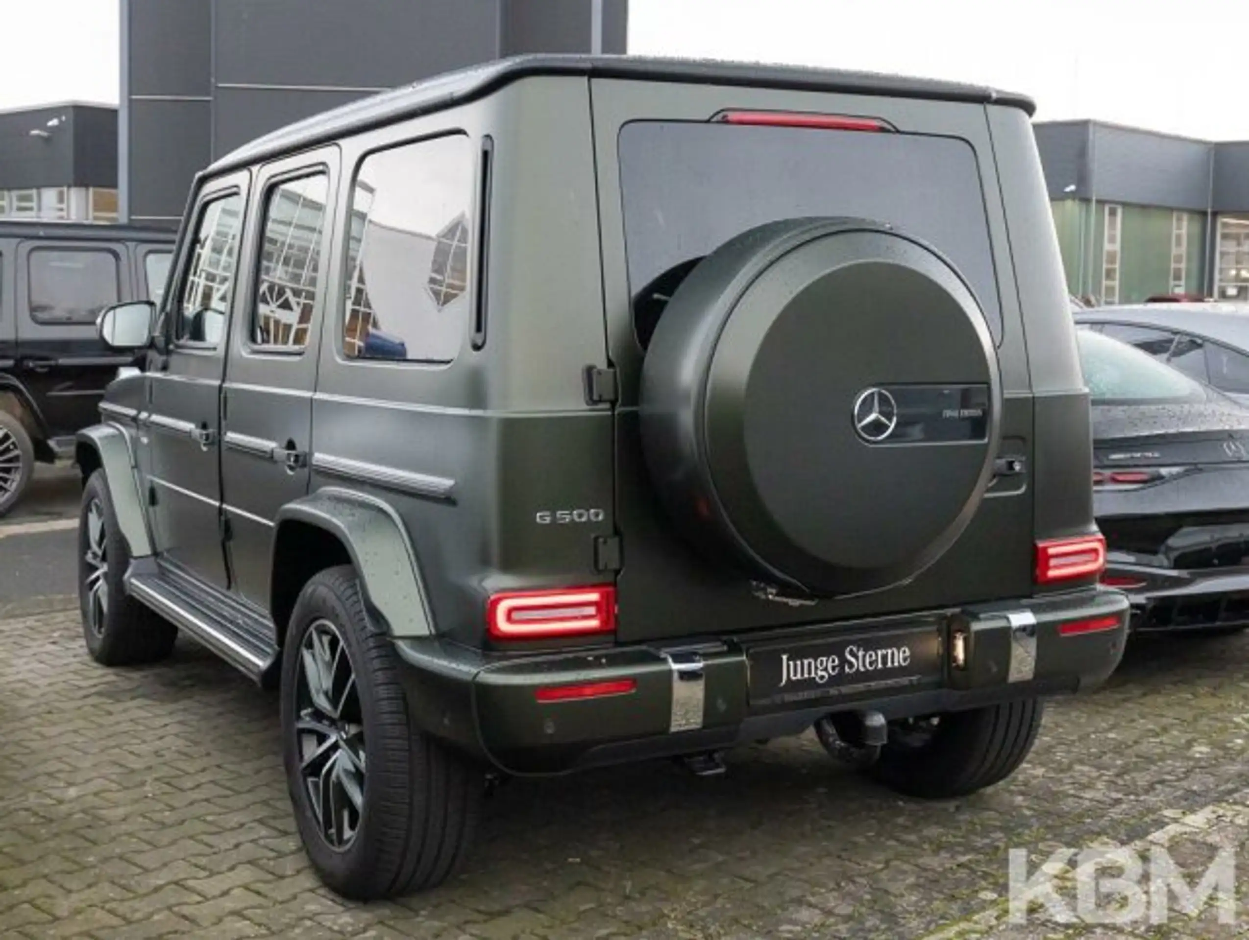 Mercedes-Benz - G 500